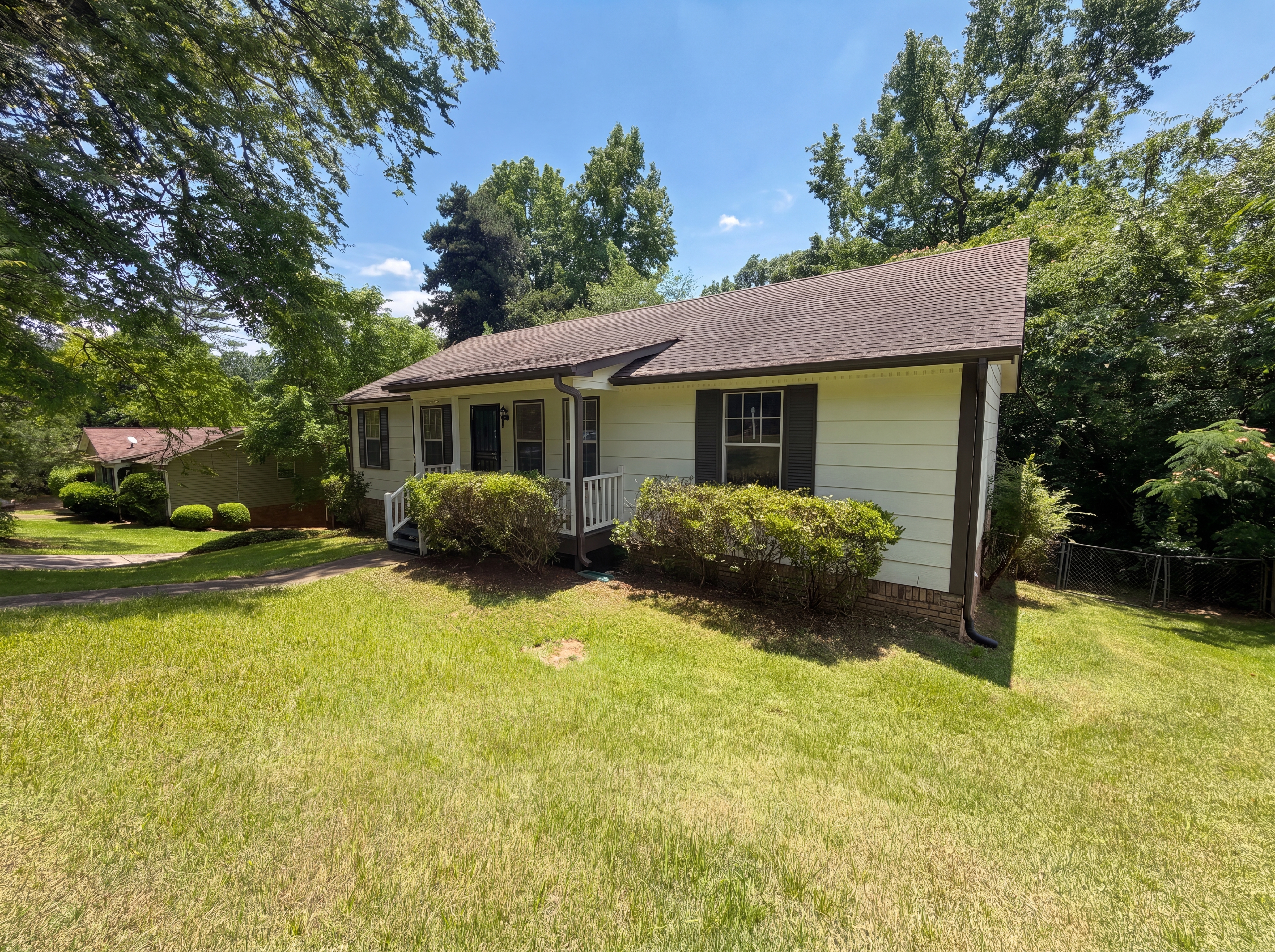 Photo 17 of 21 of 2813 Wood Dr NE, Center Point, AL