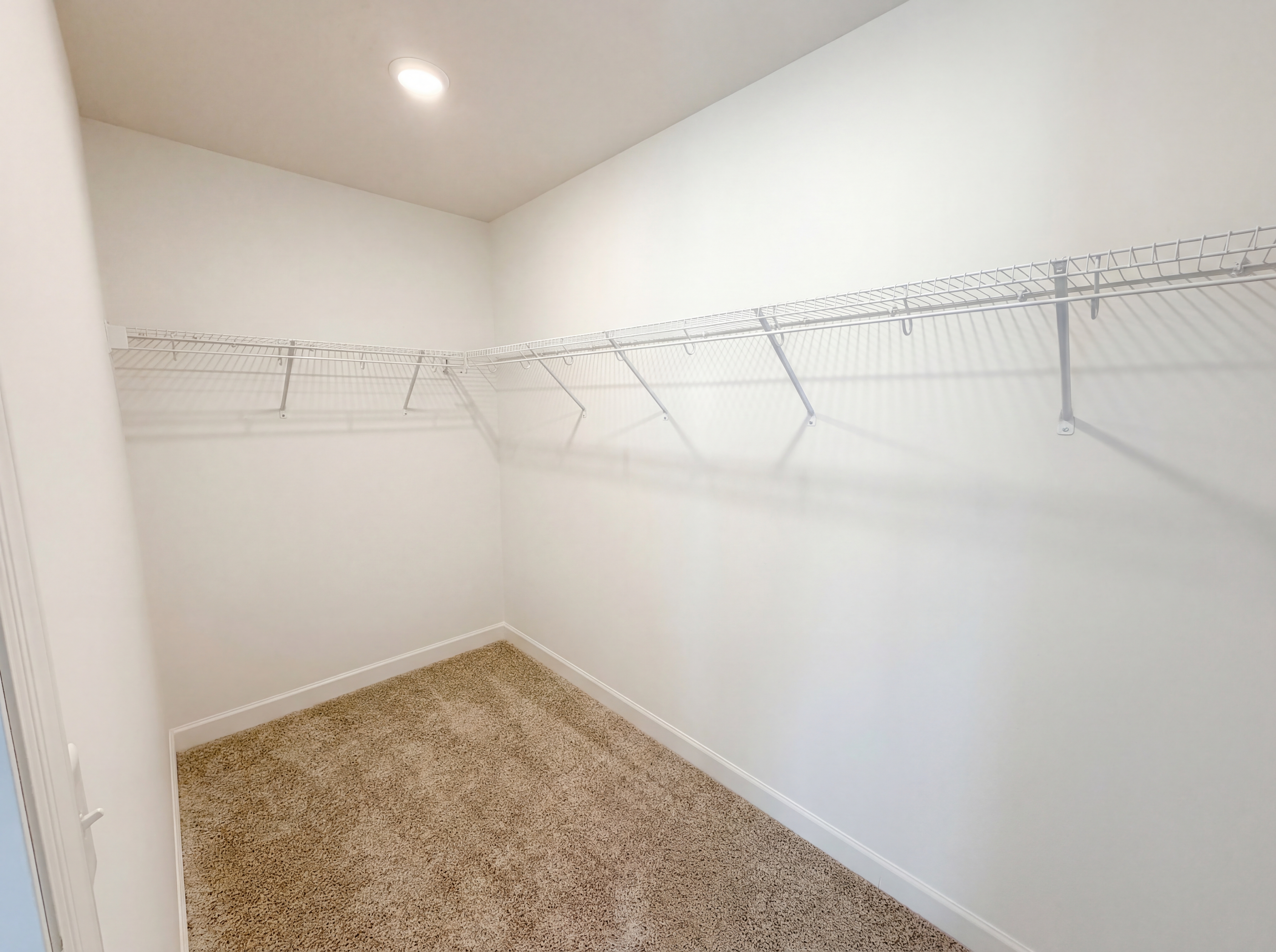 Photo 19 of 22 of 3022 Basswood St, Little Canada, MN