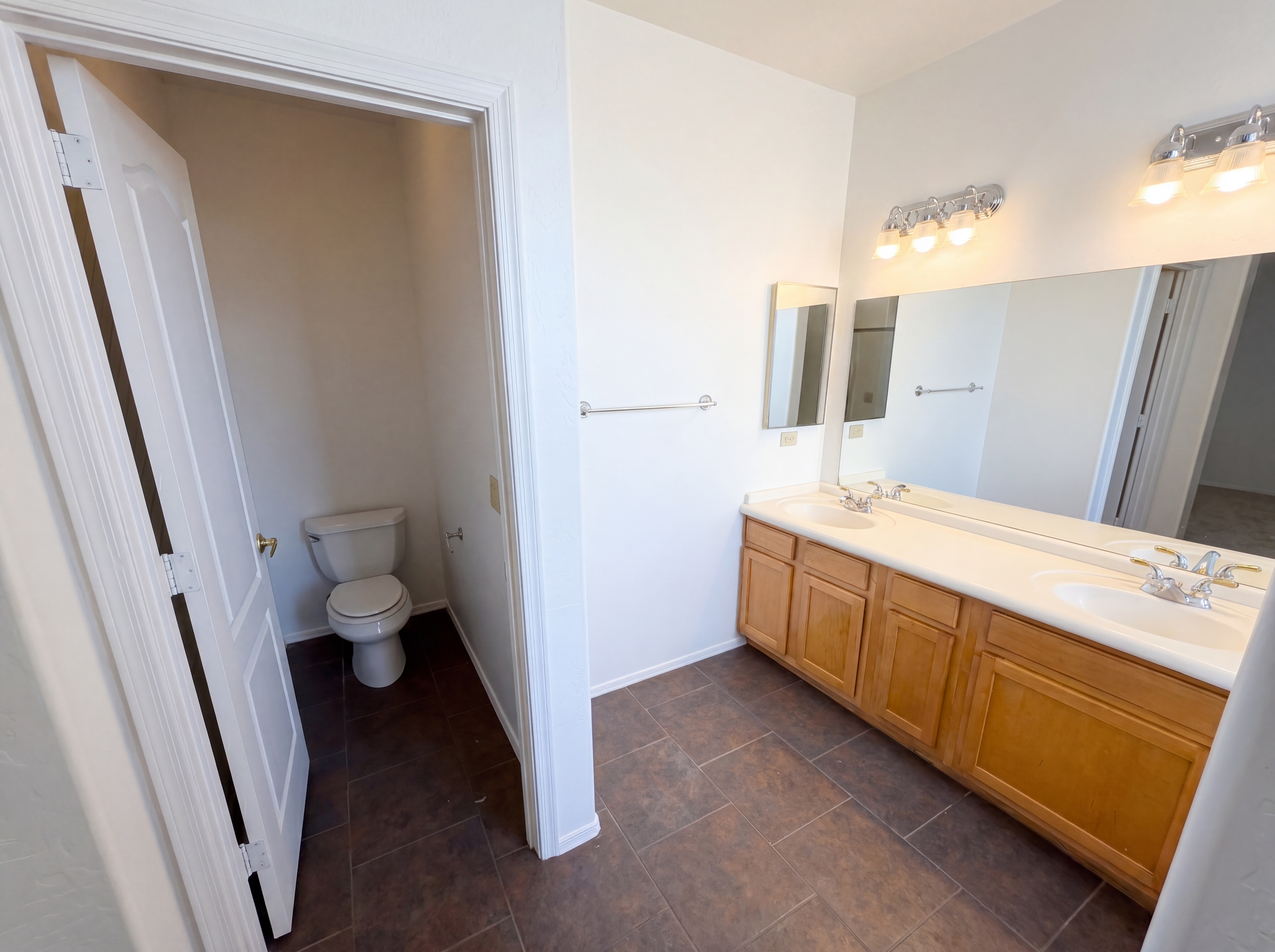 Photo 6 of 32 of 29918 N 225th Ave, Wittmann, AZ