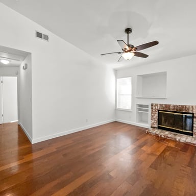 Property photo 3 of 1041 Shenencock Way