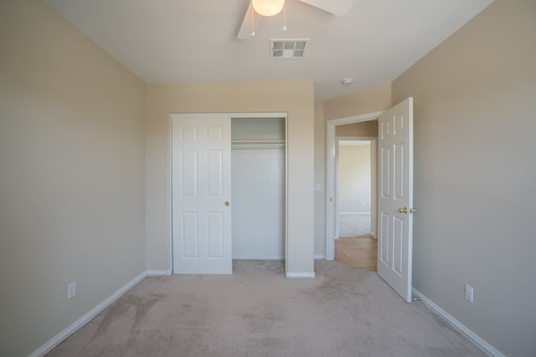 Photo 25 of 30 - 15123 W Hope Dr, Surprise, AZ 85379
