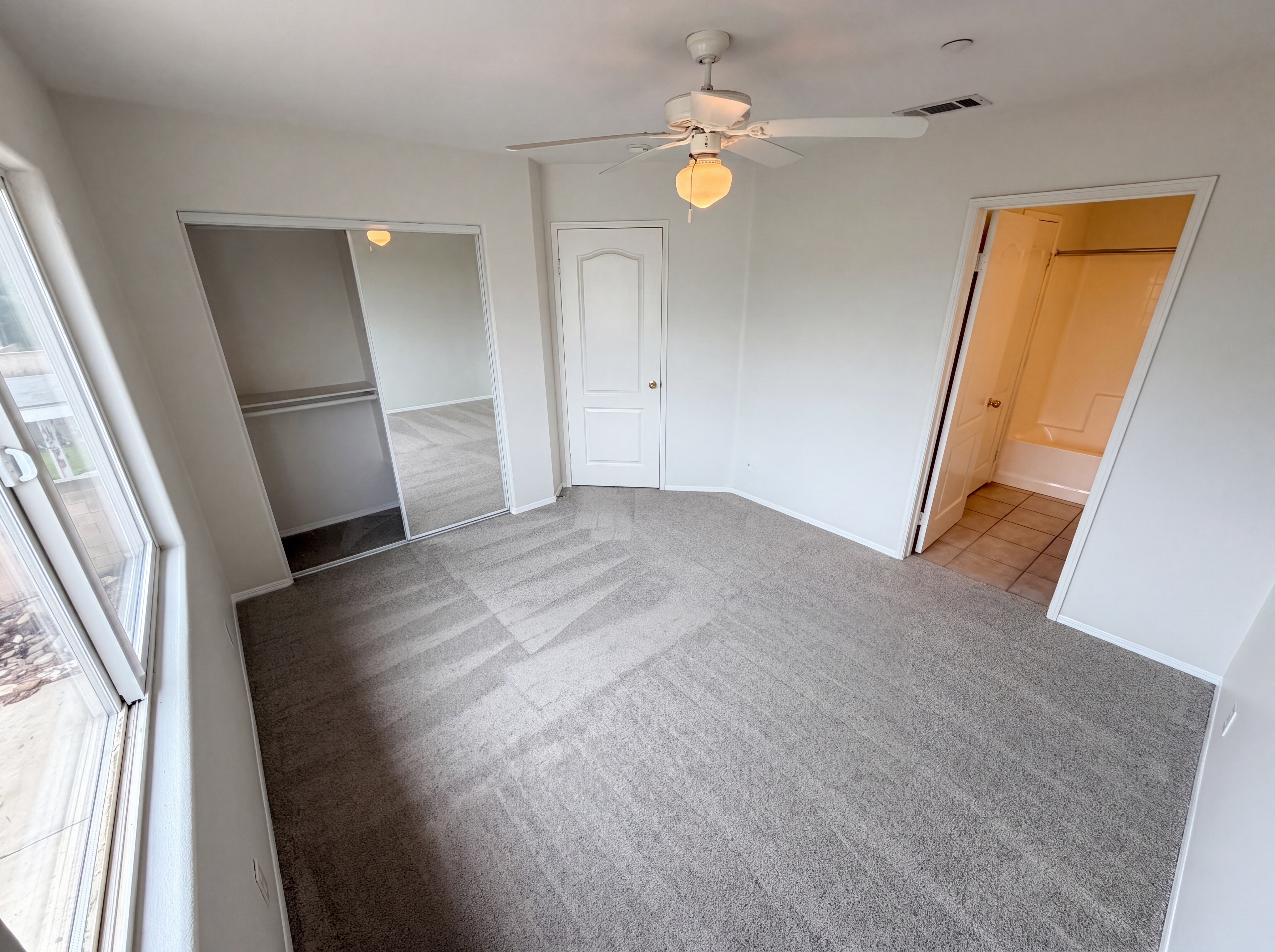 Photo 16 of 40 of 1242 Heritage Way, Covina, CA