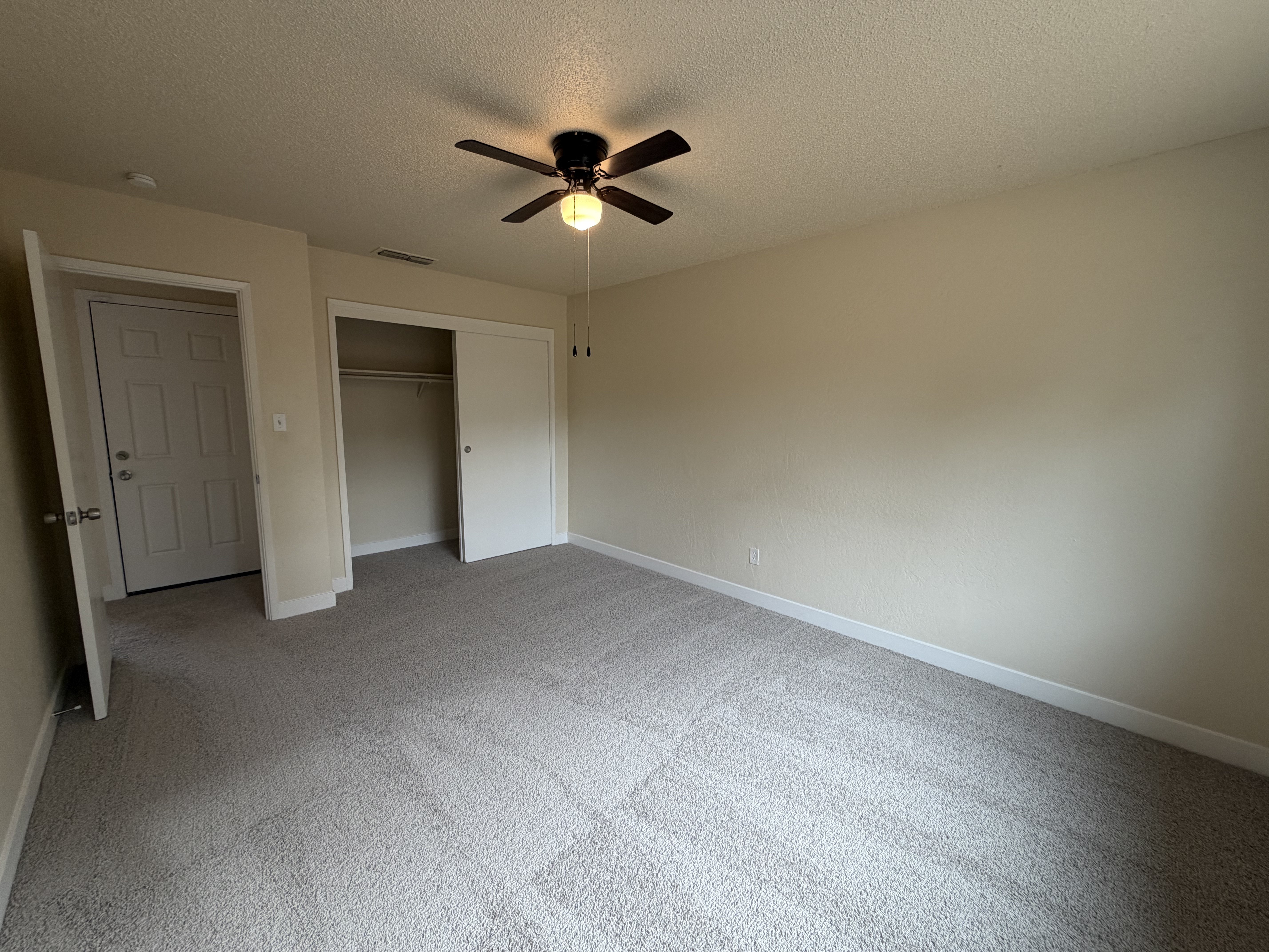 Photo 13 of 24 of 4198 George Ave, Olivehurst, CA