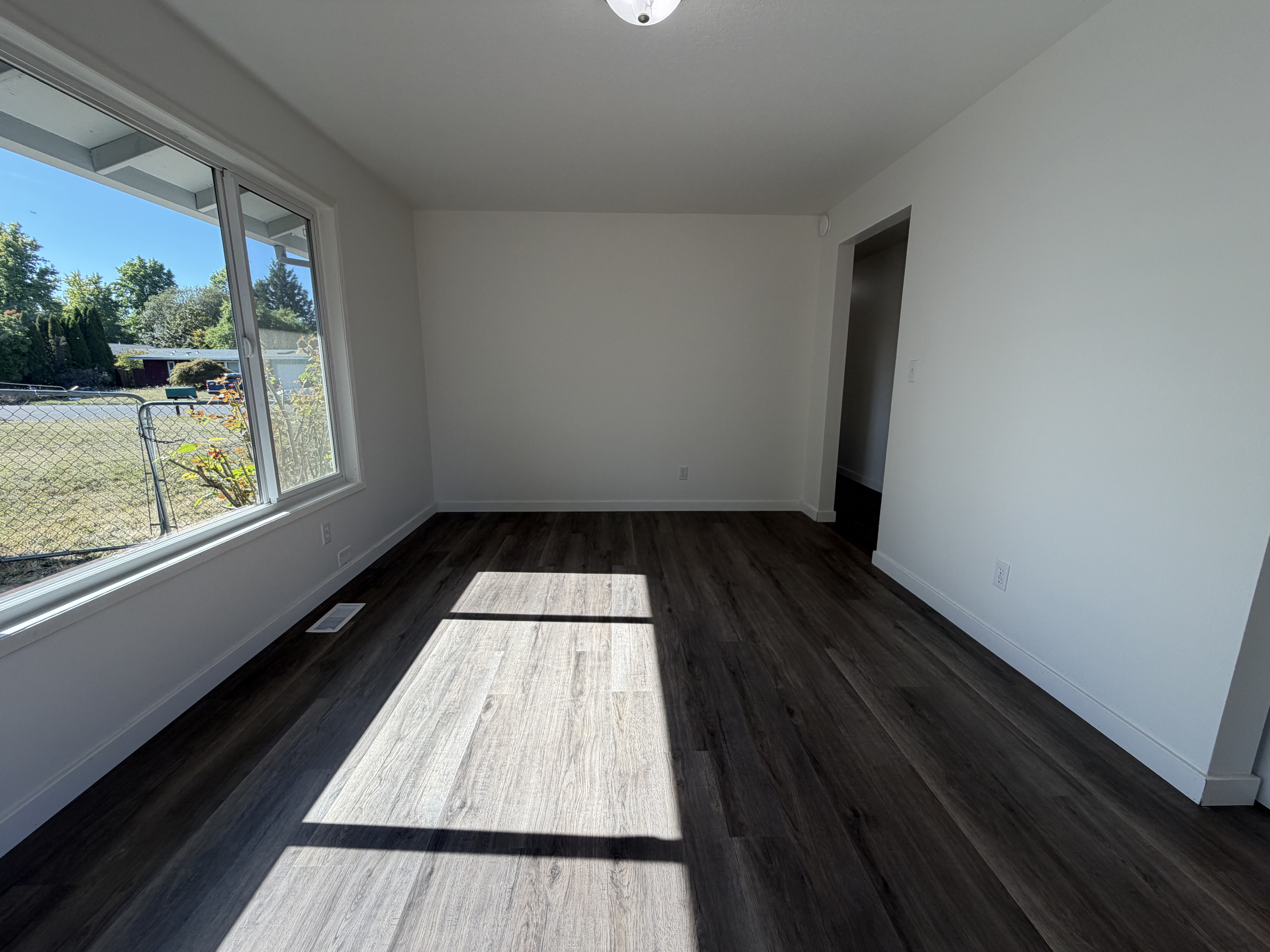 Photo 10 of 23 of 1573 NE Barberry Dr, Hillsboro, OR