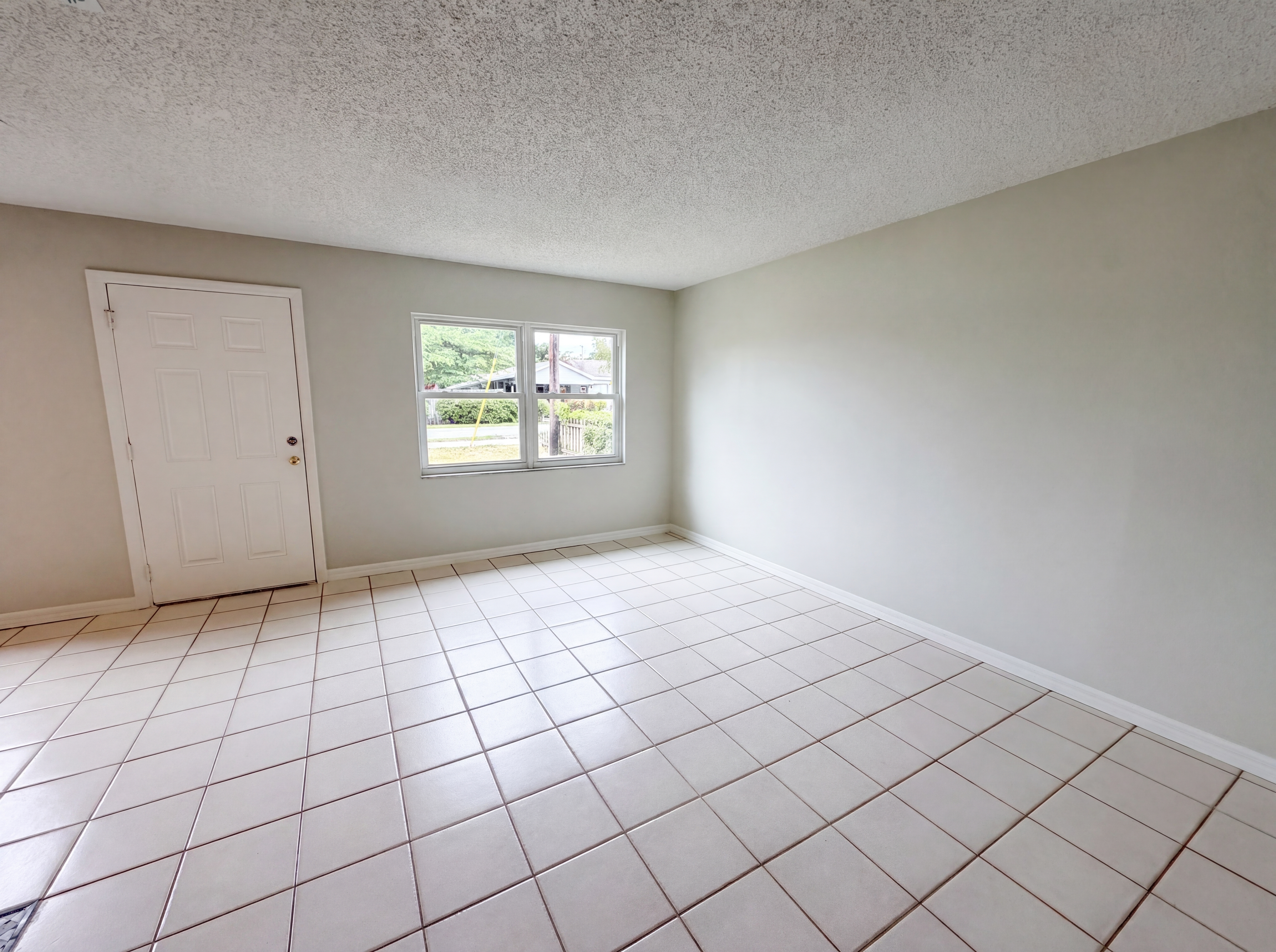 Photo 3 of 23 of 4401 Santee St, Orlando, FL