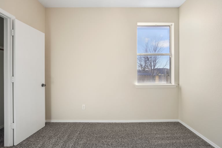 Photo 17 of 25 - 6337 Downeast Dr, Fort Worth, TX 76179