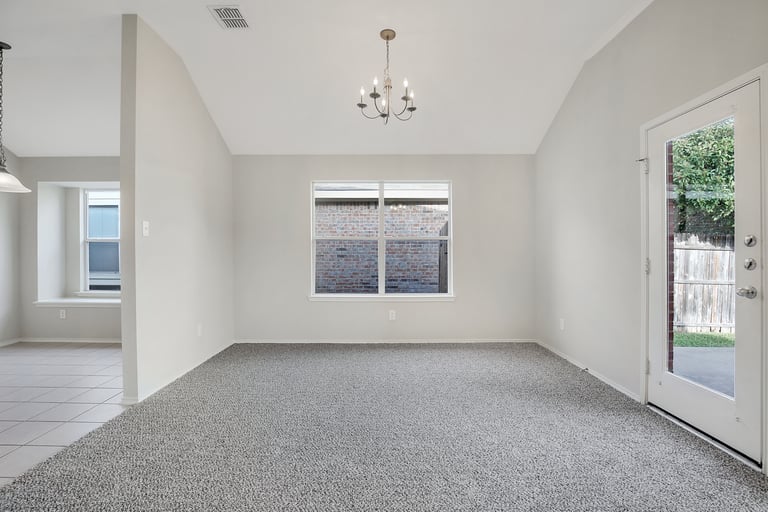 Photo 17 of 25 - 4844 Ambrosia Dr, Fort Worth, TX 76244