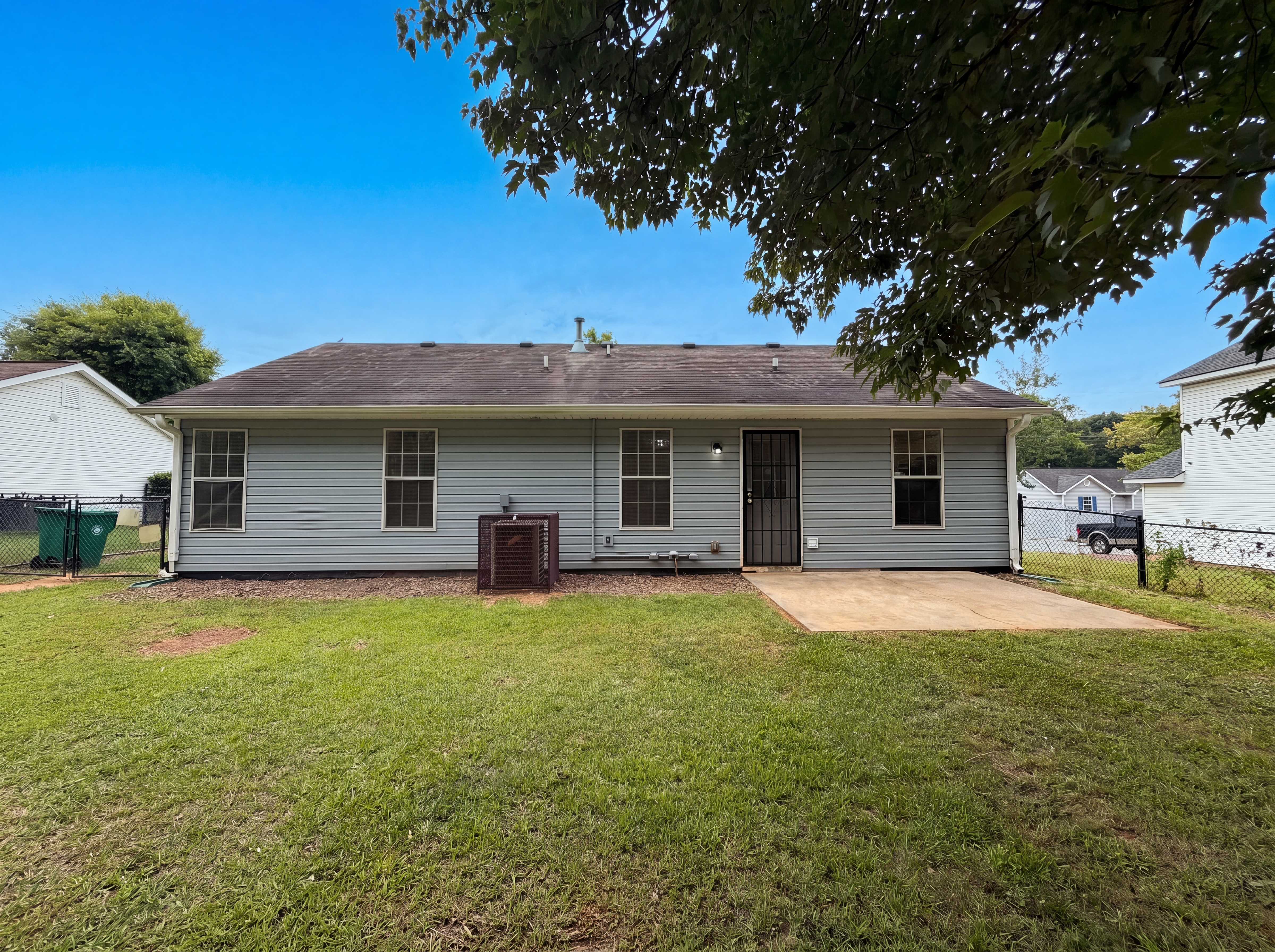 Photo 5 of 23 of 3353 Homeward Trl, Ellenwood, GA