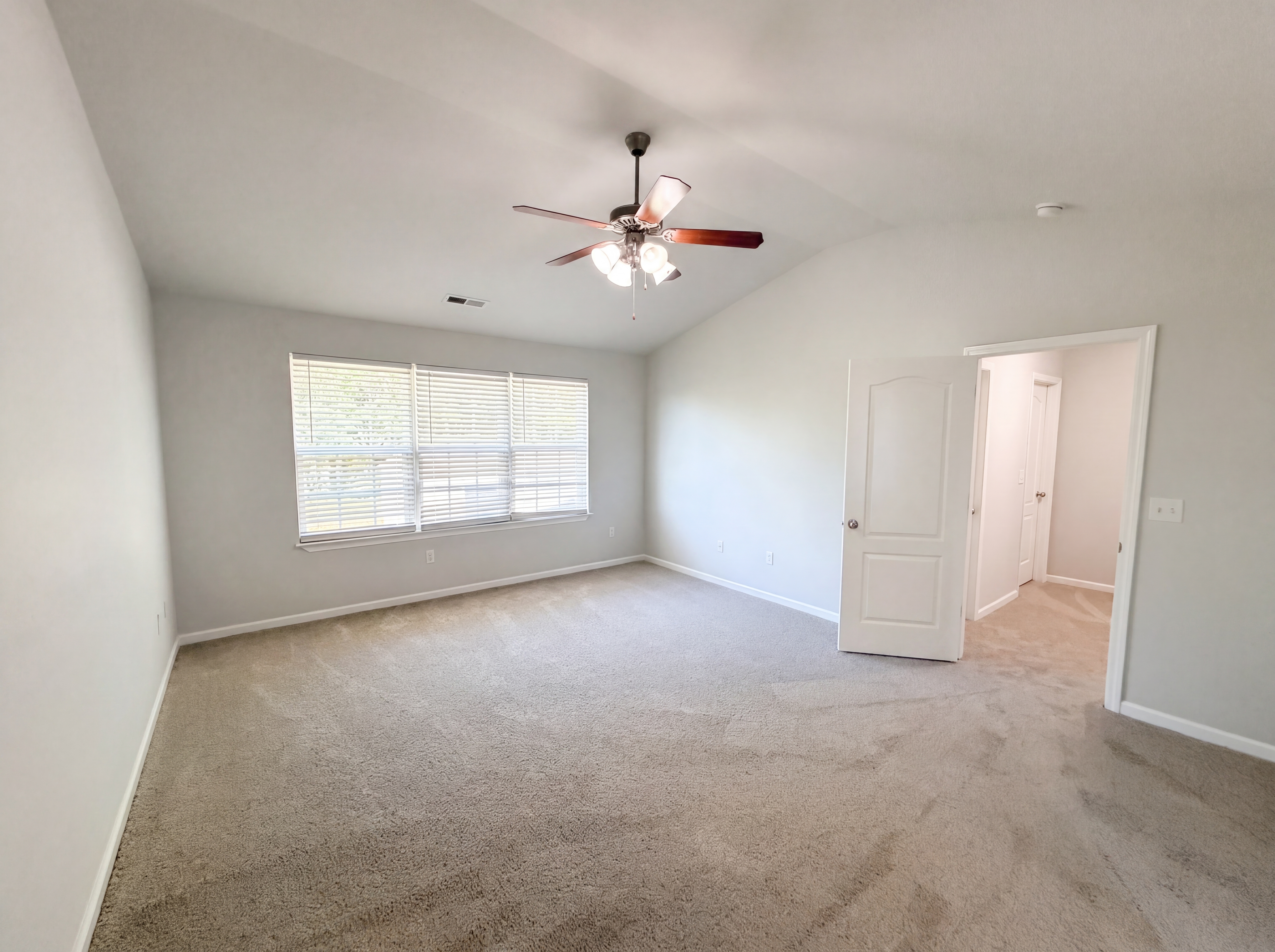 Photo 10 of 21 of 129 Saddlebrook Ave, Pickens, SC