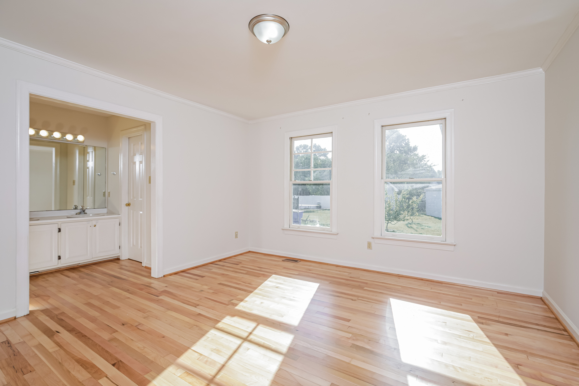 Photo 4 of 21 of 307 Hearthstone Dr, Nashville, NC