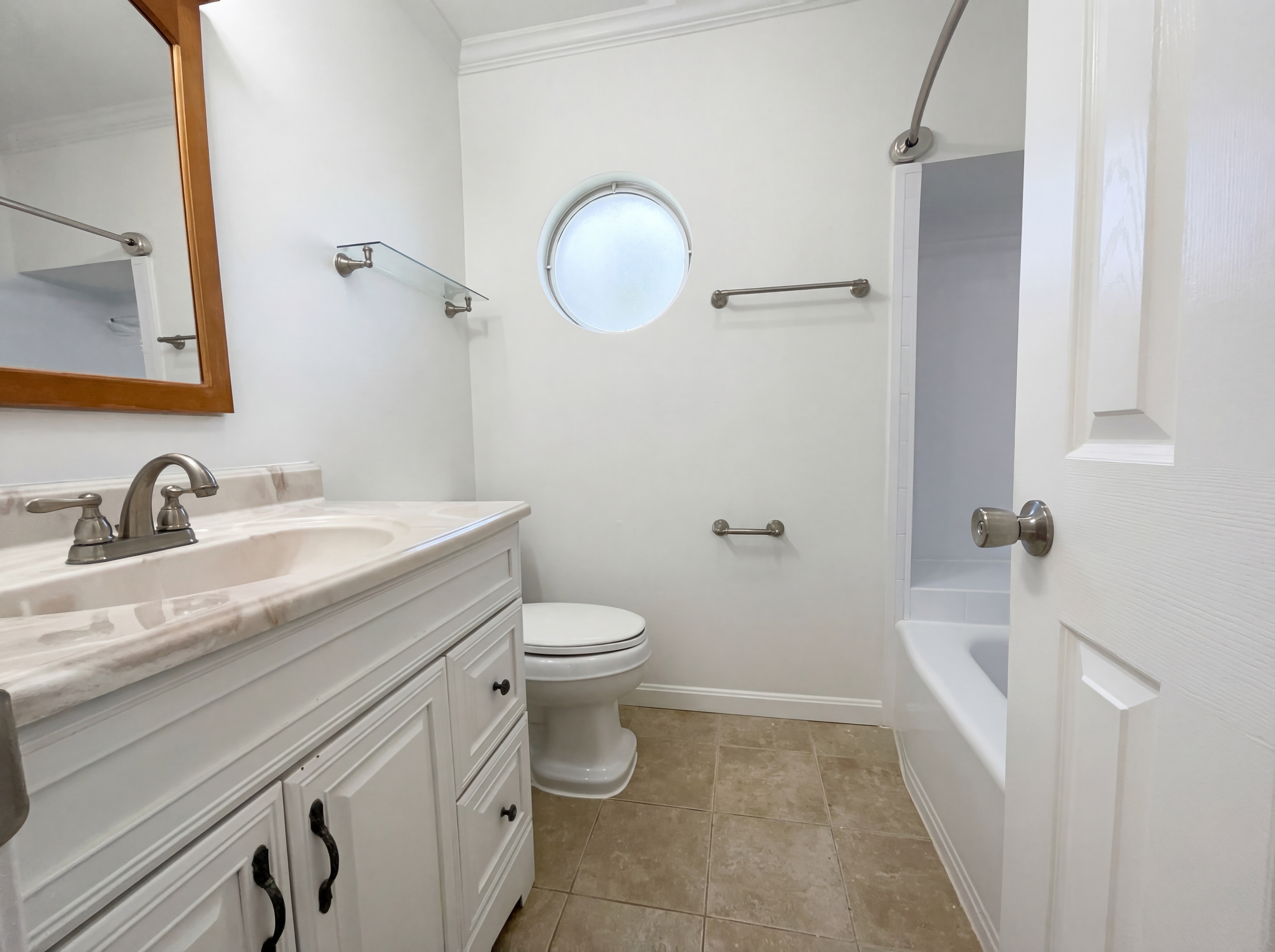 Photo 37 of 48 of 13907 Castle Ct, Chantilly, VA