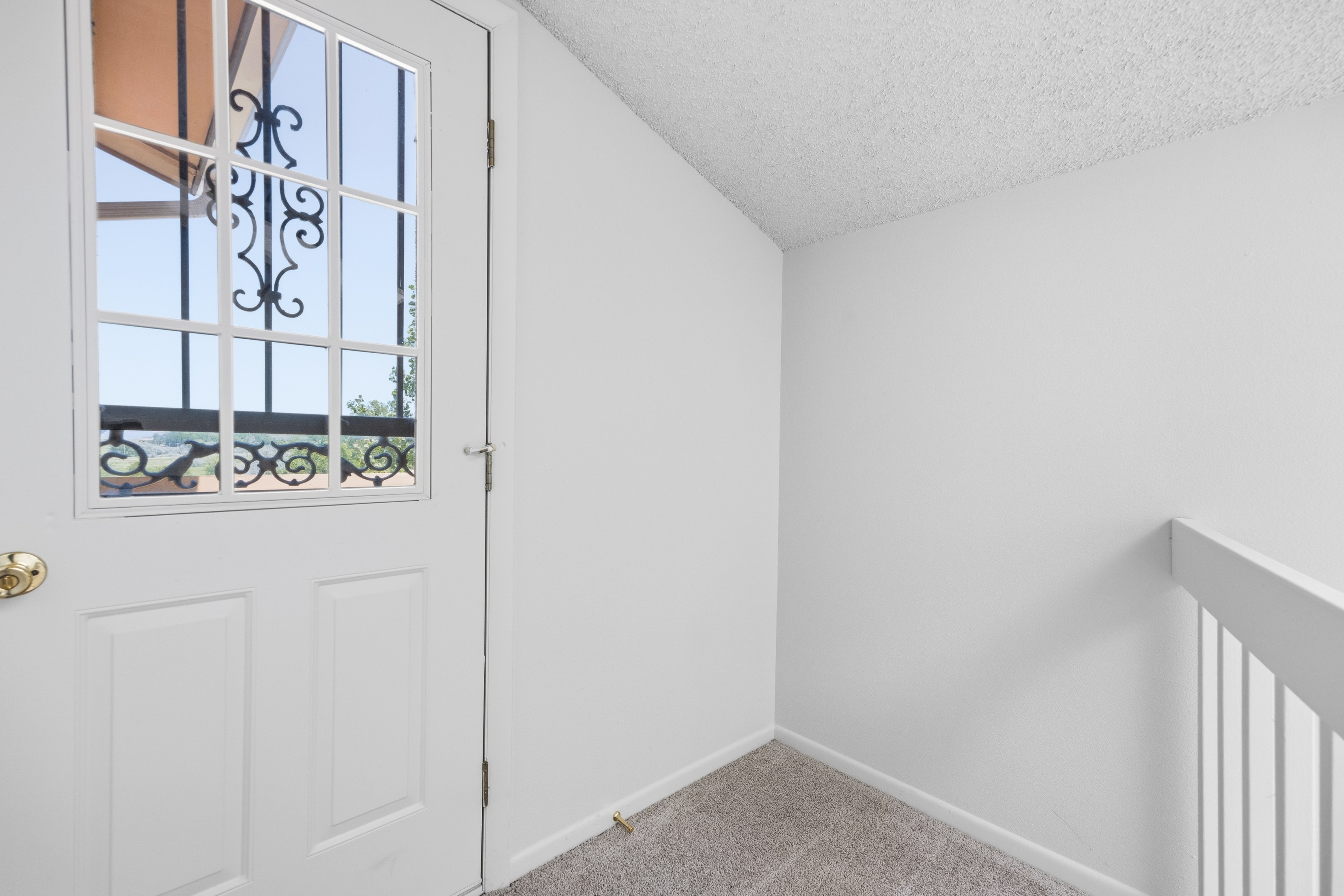 Photo 9 of 34 of 6601 Bobtail Dr, Colorado Springs, CO