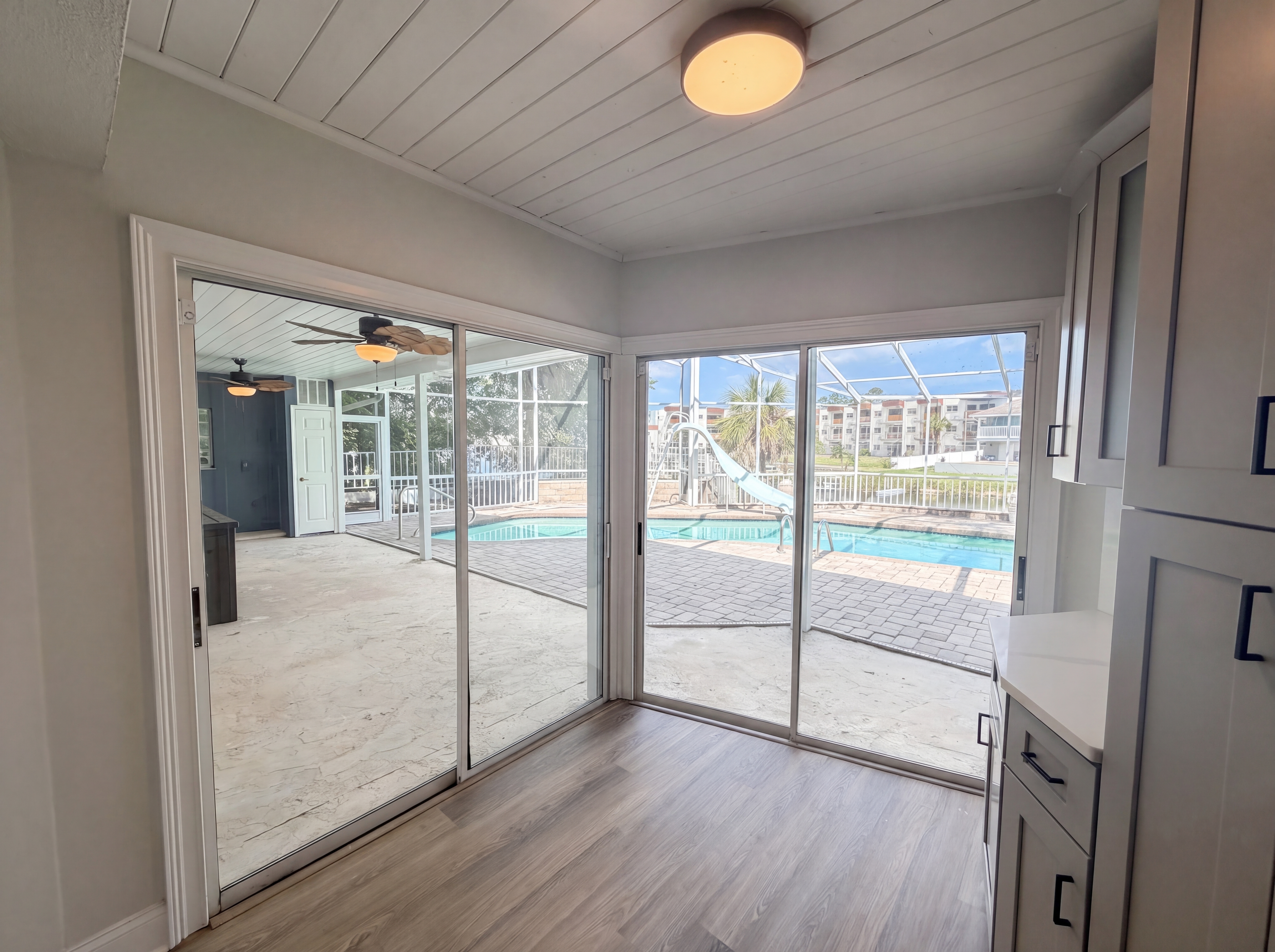 Photo 37 of 50 of 5609 Executive Dr, New Port Richey, FL
