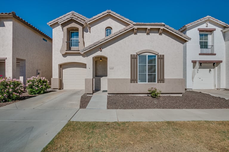 Photo 1 of 28 - 1454 E Atlanta Ave, Phoenix, AZ 85040