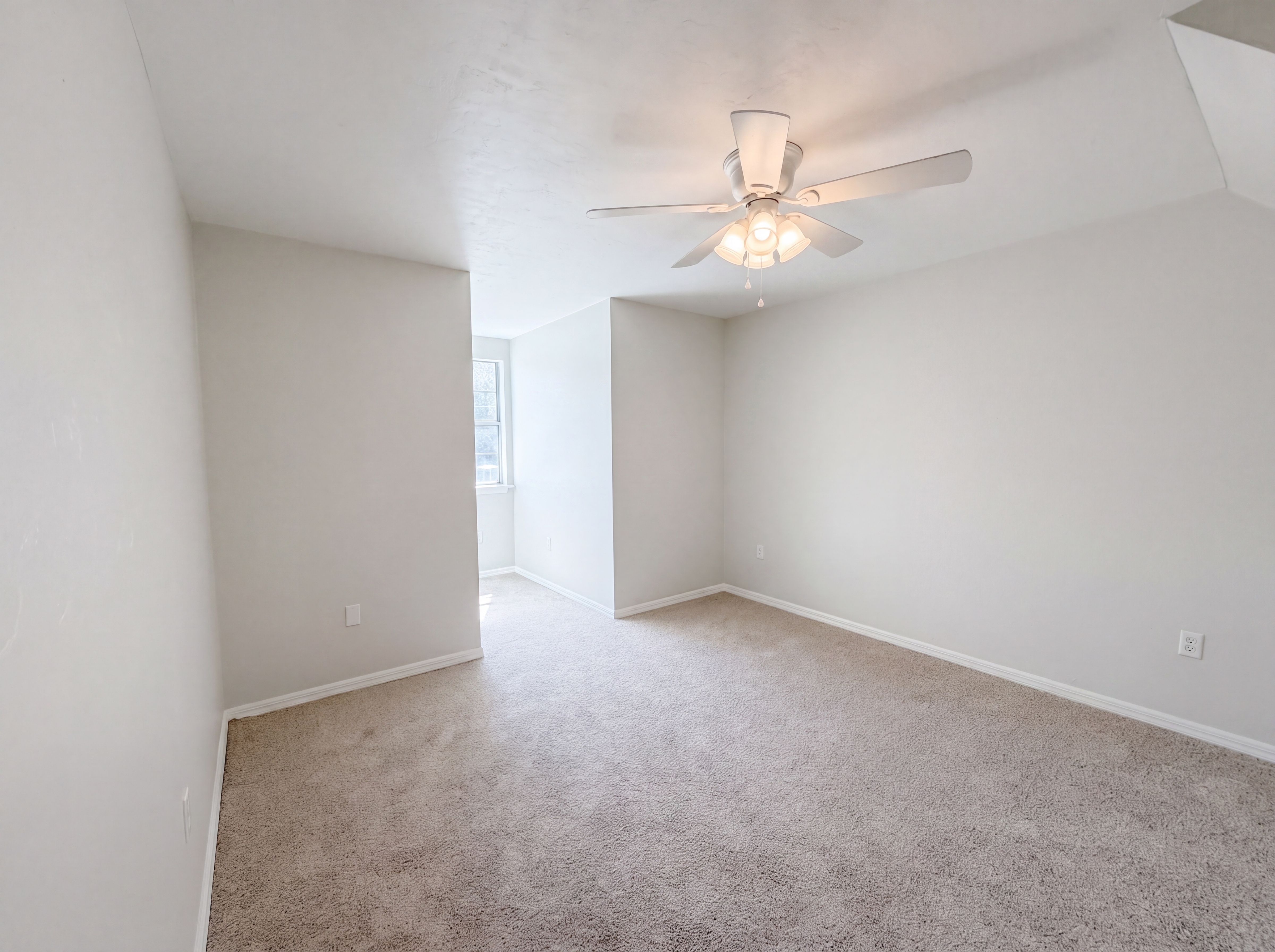 Photo 9 of 26 of 3226 NE 30th Ct, Ocala, FL