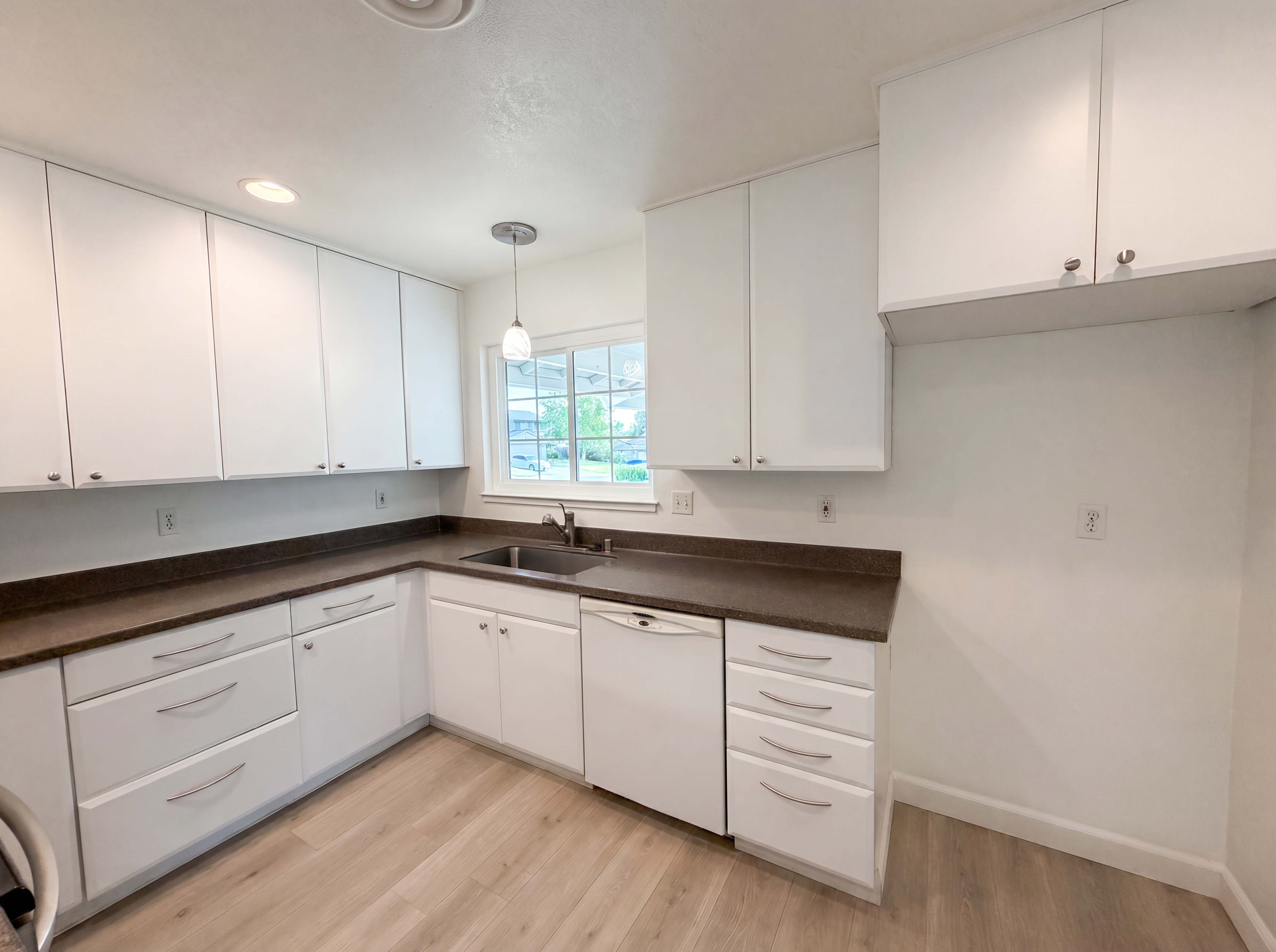 Photo 12 of 28 of 6840 Oaklawn Way, Fair Oaks, CA