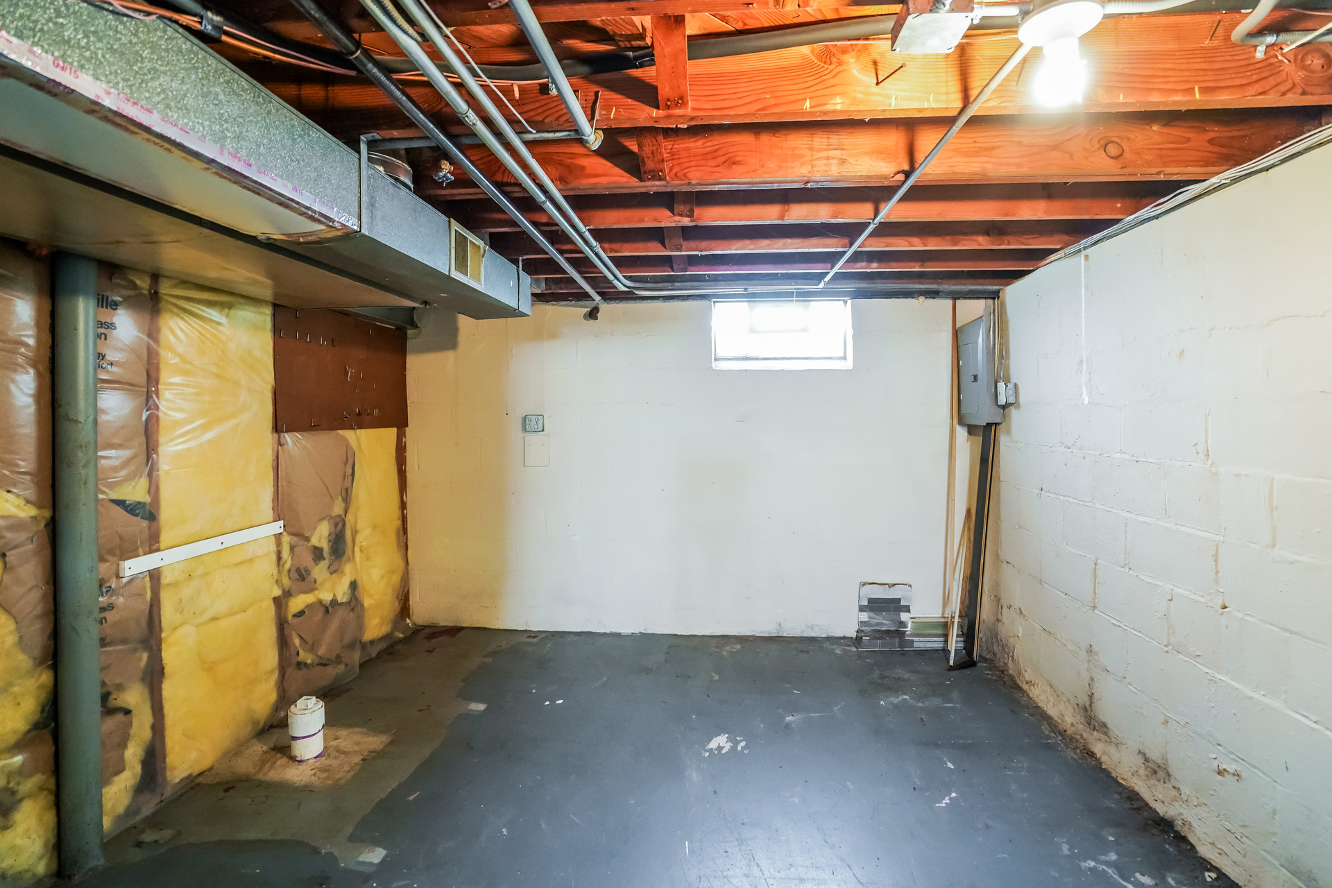 Photo 15 of 20 of 181 Walton Ave, Waukesha, WI