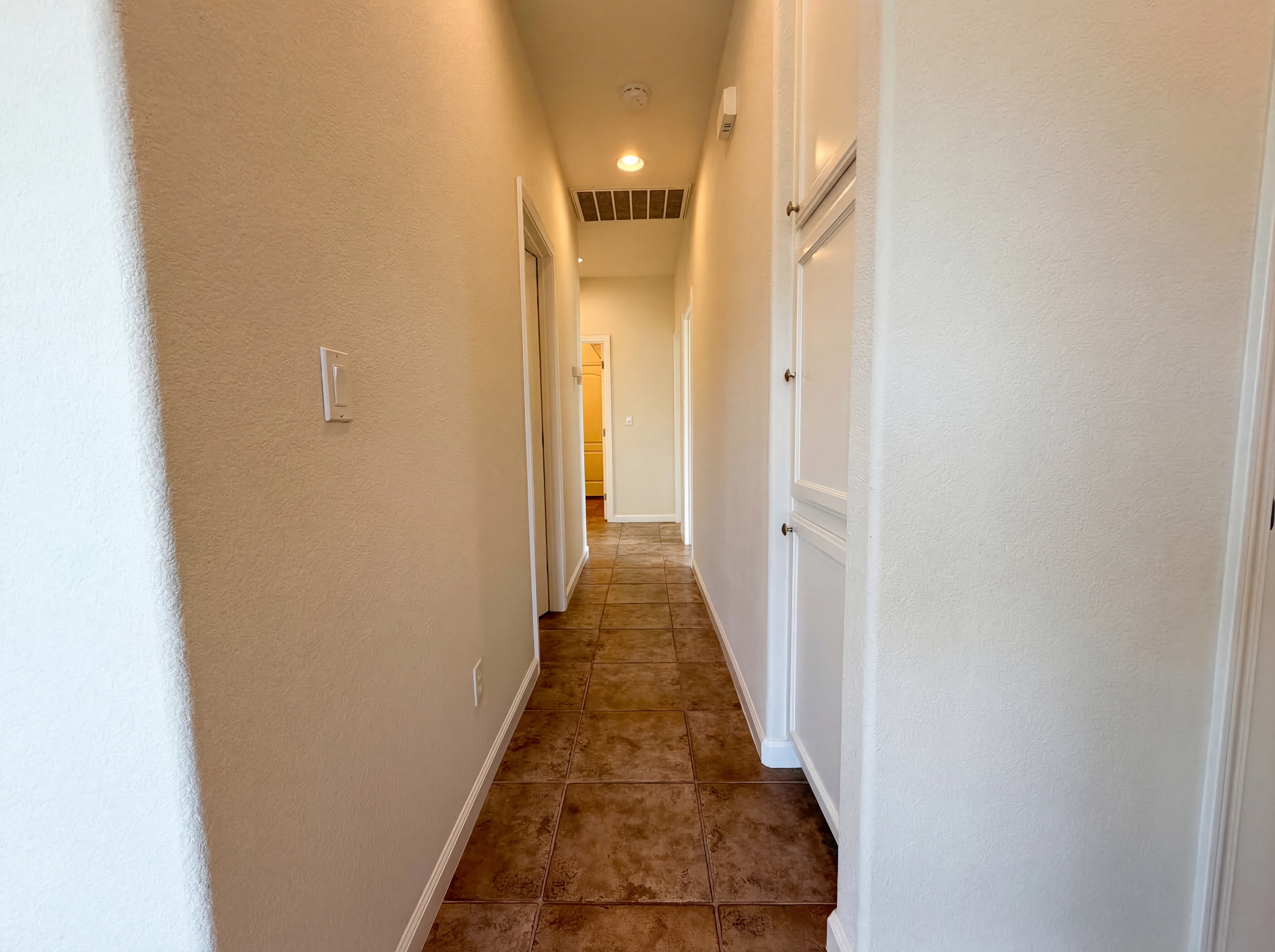 Photo 11 of 22 of 400 Caravaggio Cir, Sacramento, CA