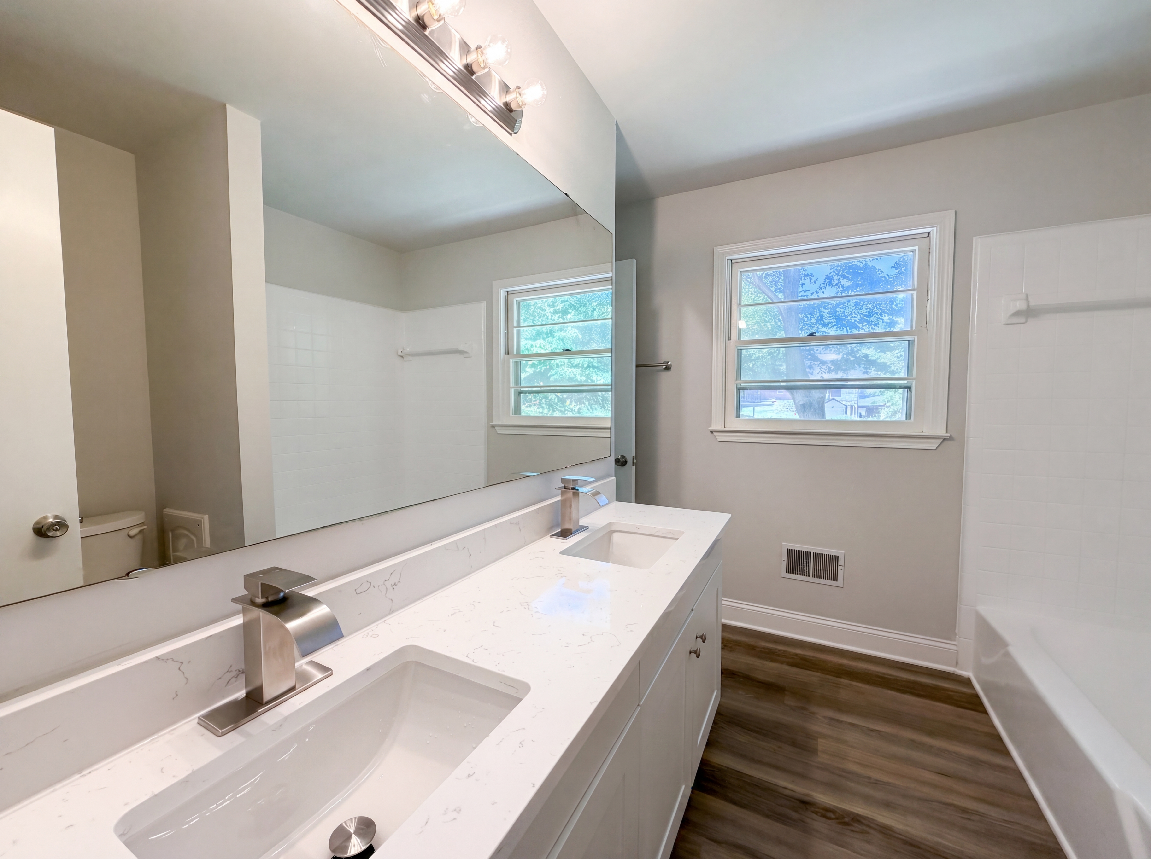 Photo 13 of 19 of 1438 Buckingham Ave, Gastonia, NC