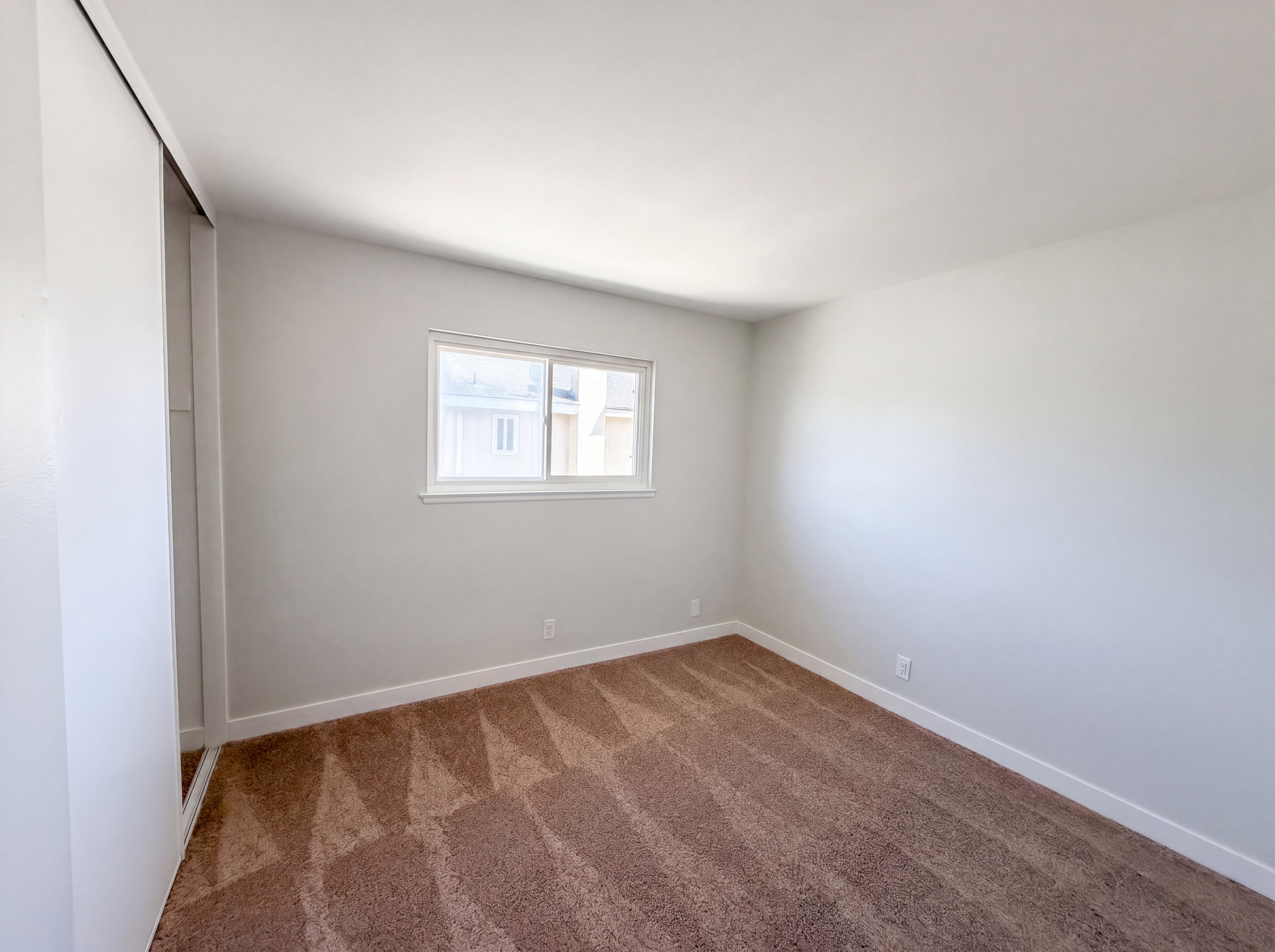 Photo 14 of 25 of 2334 W Chandler Ave, Santa Ana, CA