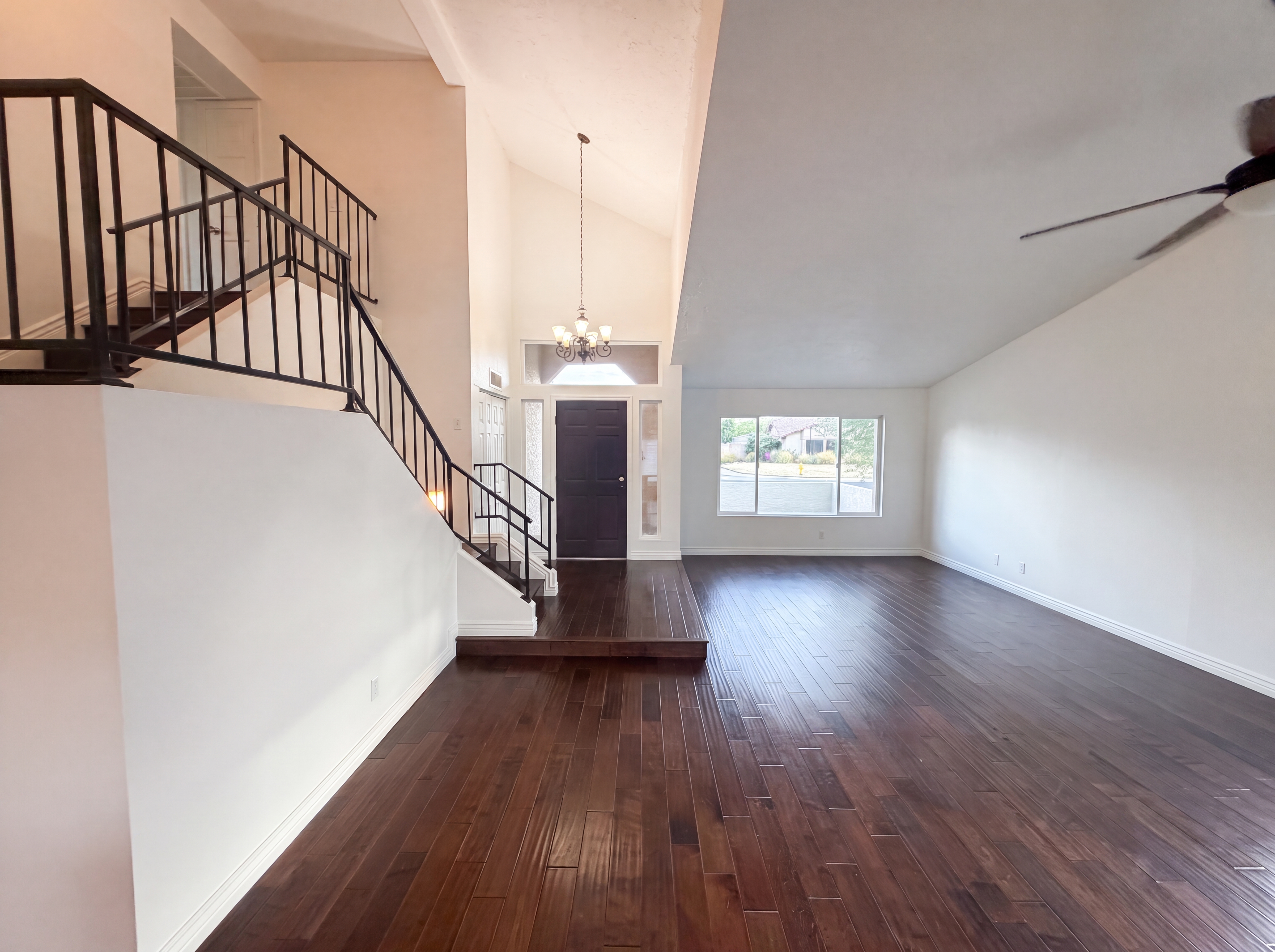 Photo 5 of 24 of 6115 W Port Au Prince Ln, Glendale, AZ