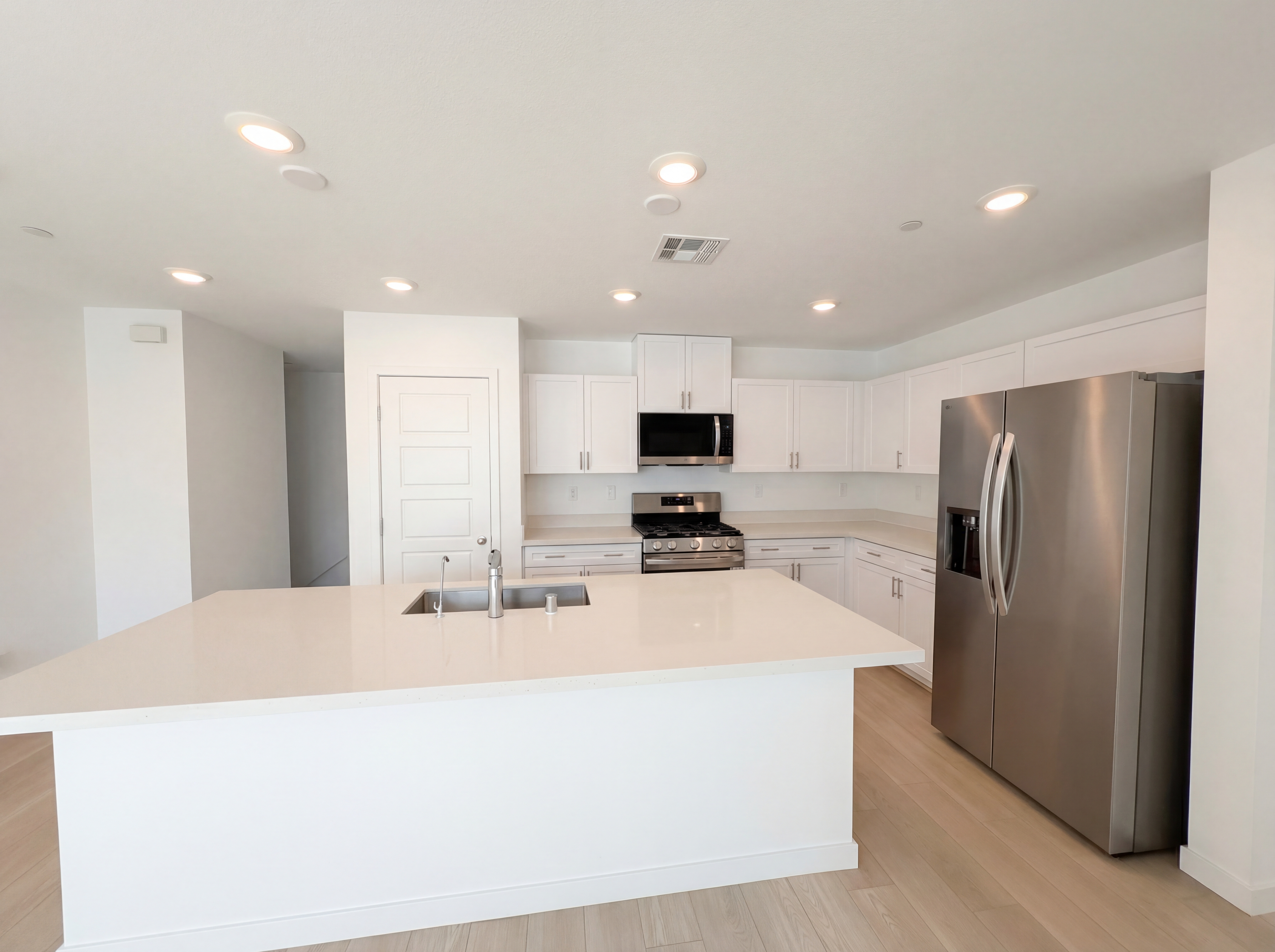 Photo 2 of 15 of 4242 Vivenda St, Las Vegas, NV