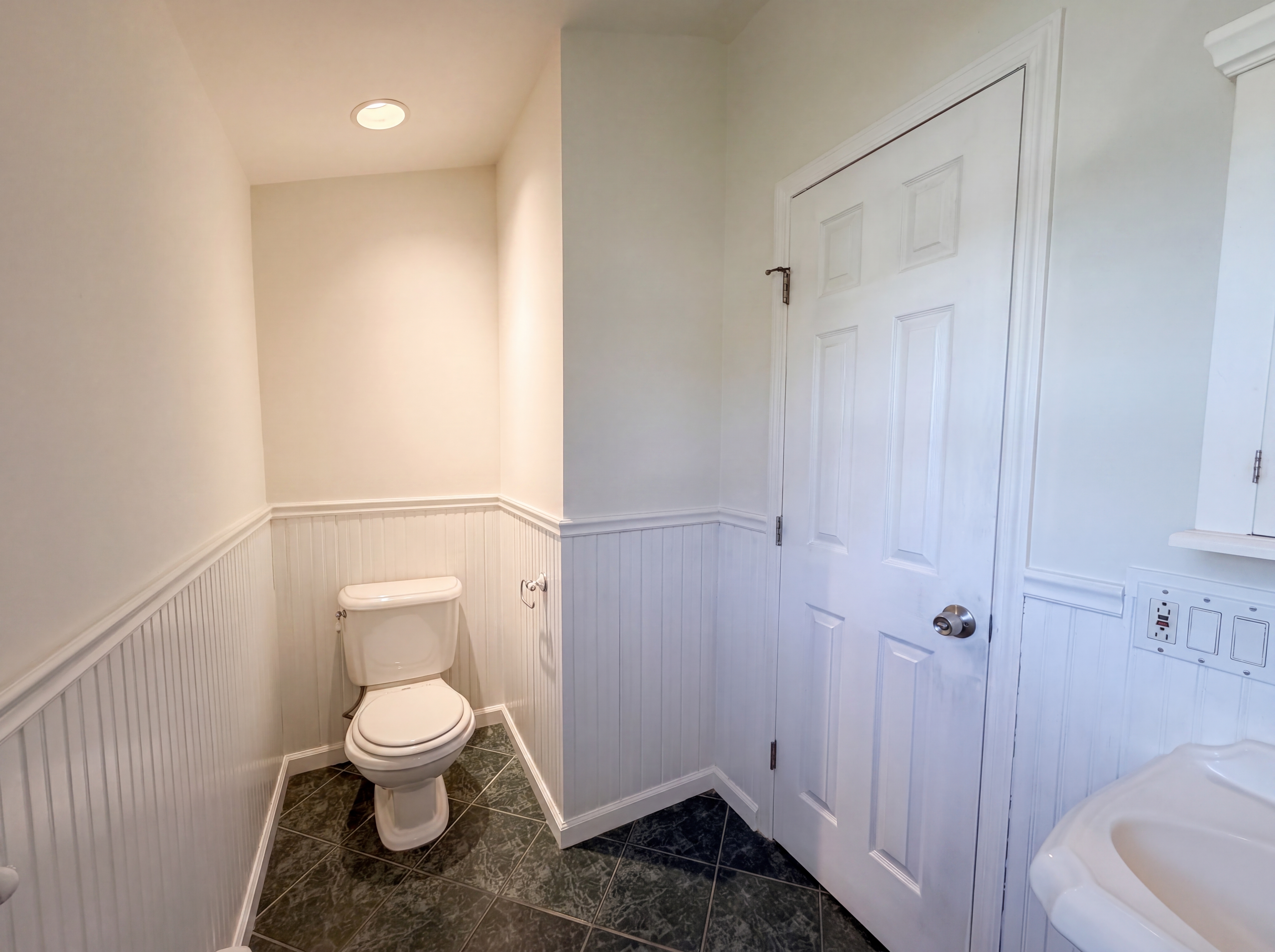 Photo 19 of 26 of 43 Highland Ave, Patchogue, NY