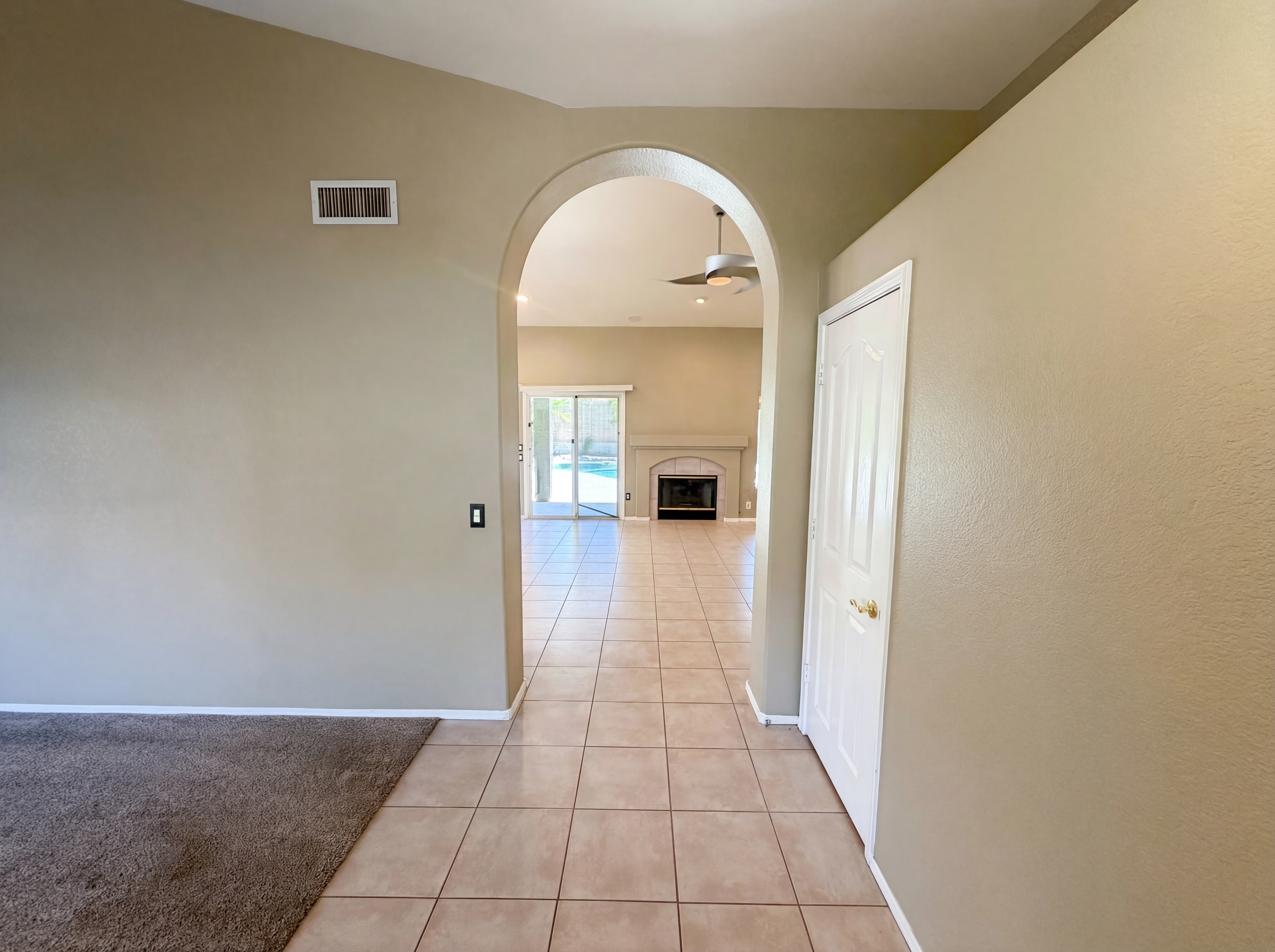 Photo 8 of 31 of 28825 N 45th St, Cave Creek, AZ
