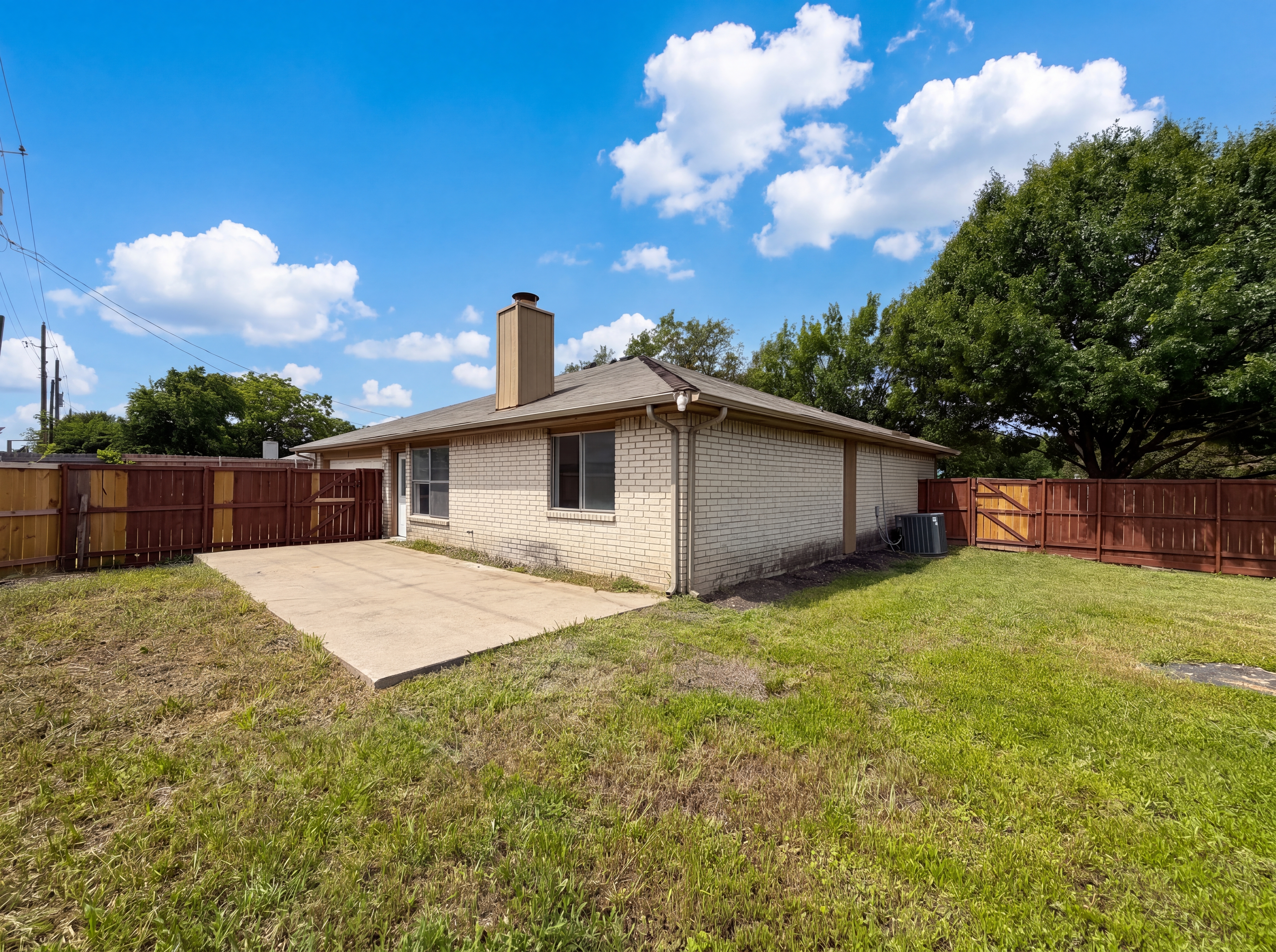 Photo 5 of 17 of 5410 Vagas Dr, Rowlett, TX