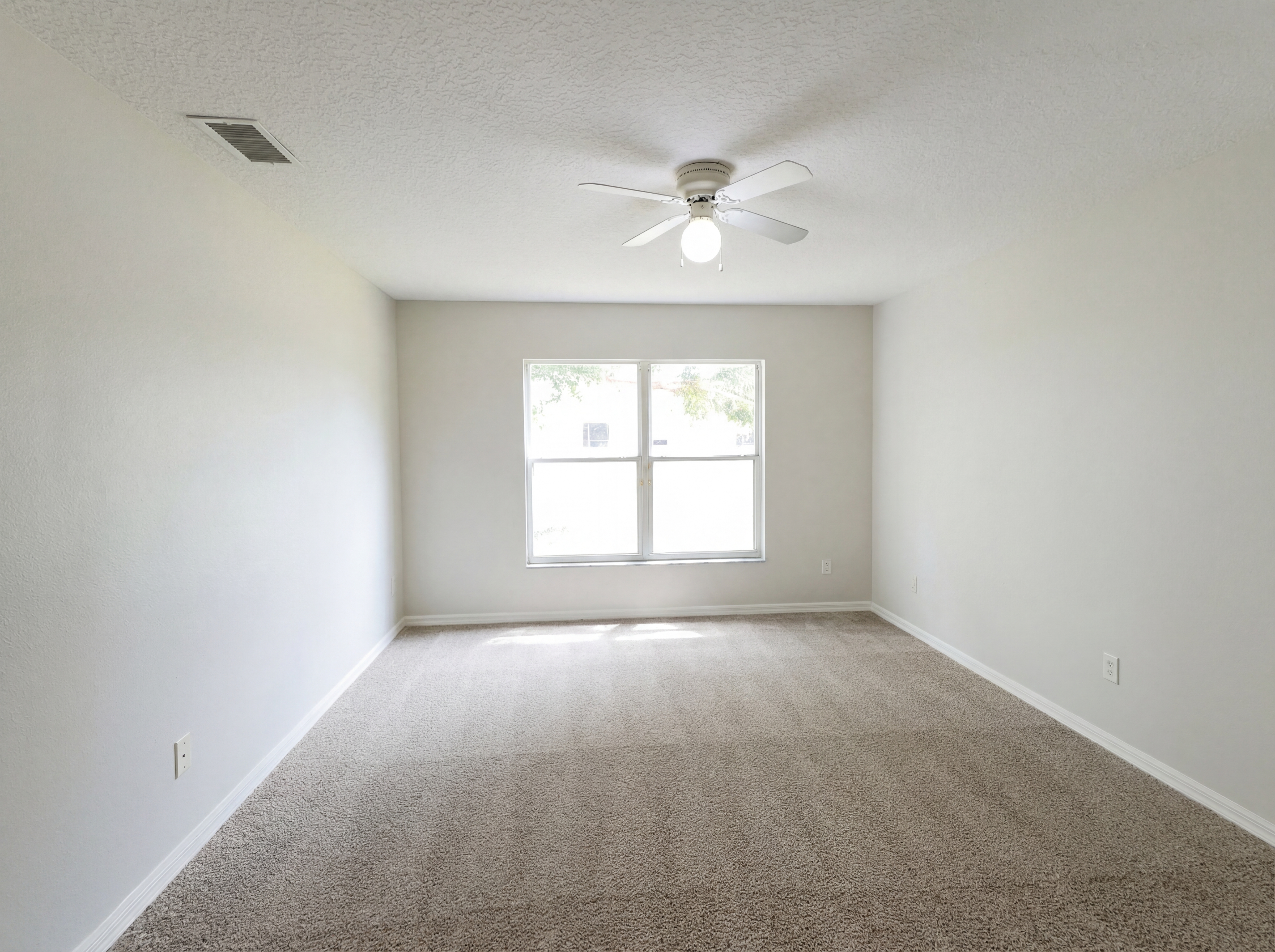 Photo 14 of 24 of 1021 Dekleva Dr, Apopka, FL