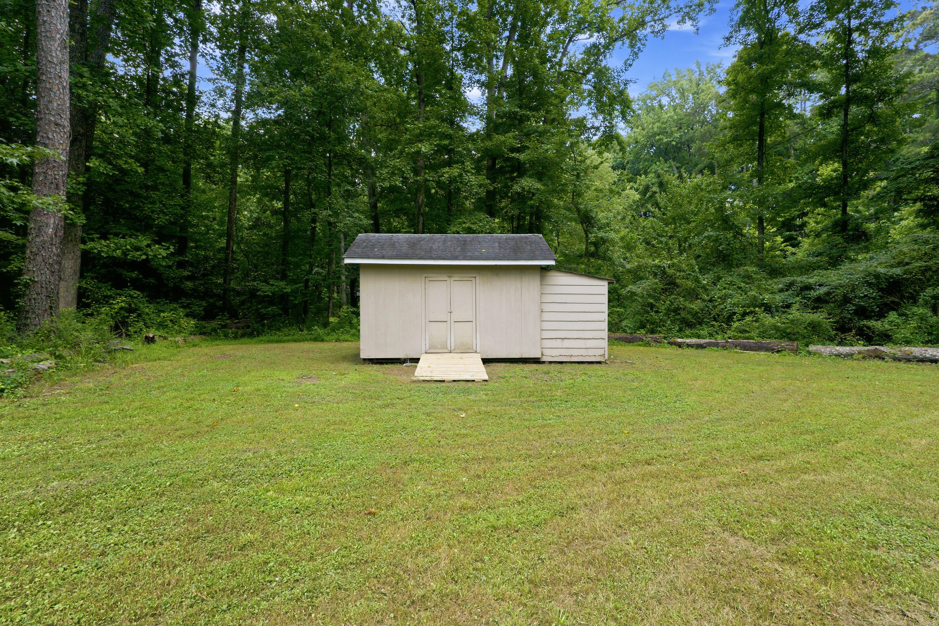 Photo 42 of 46 of 639 Cedrick Ln, Stone Mountain, GA