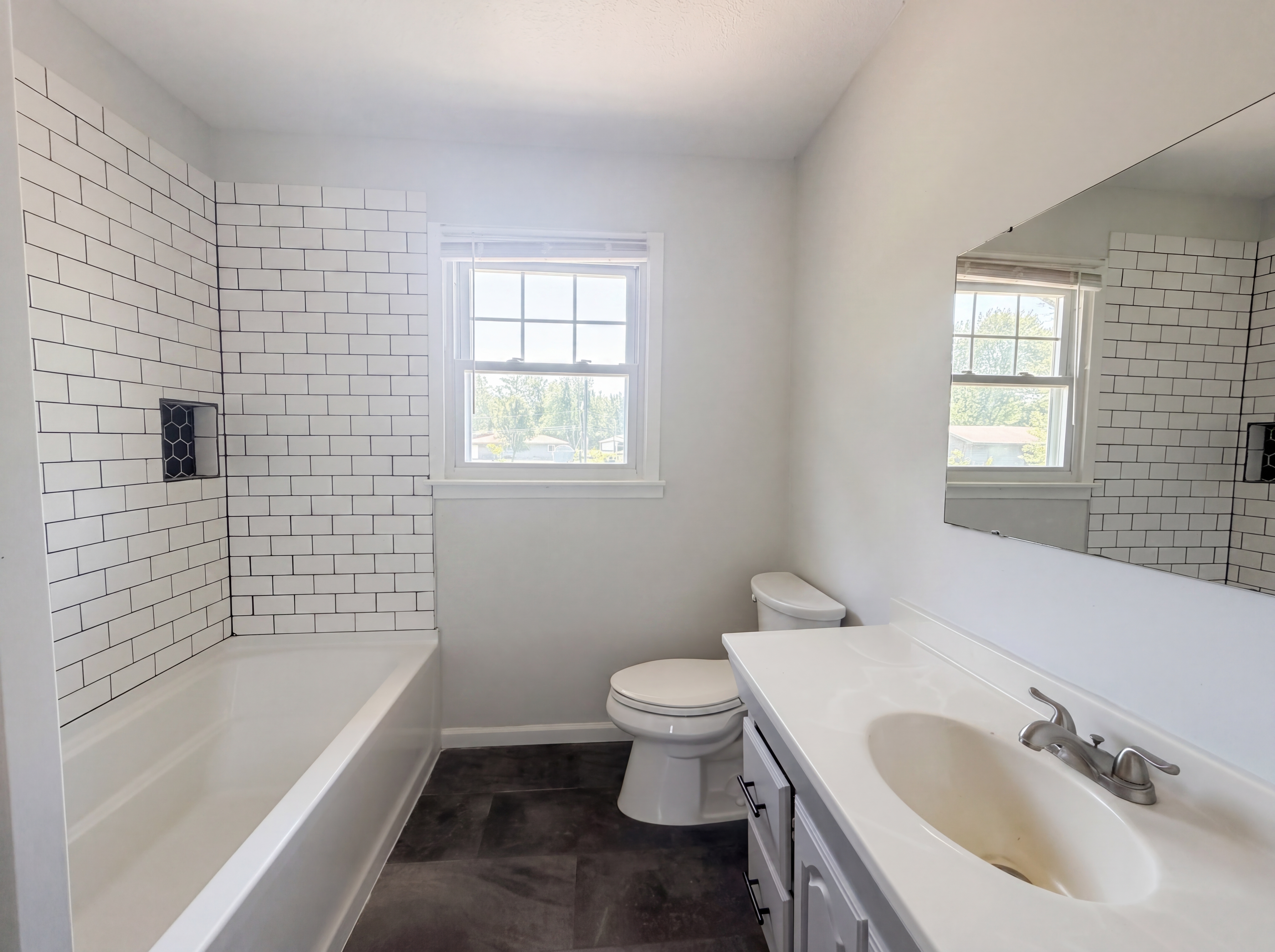 Photo 6 of 19 of 231 Downey Dr, Wellsville, KS