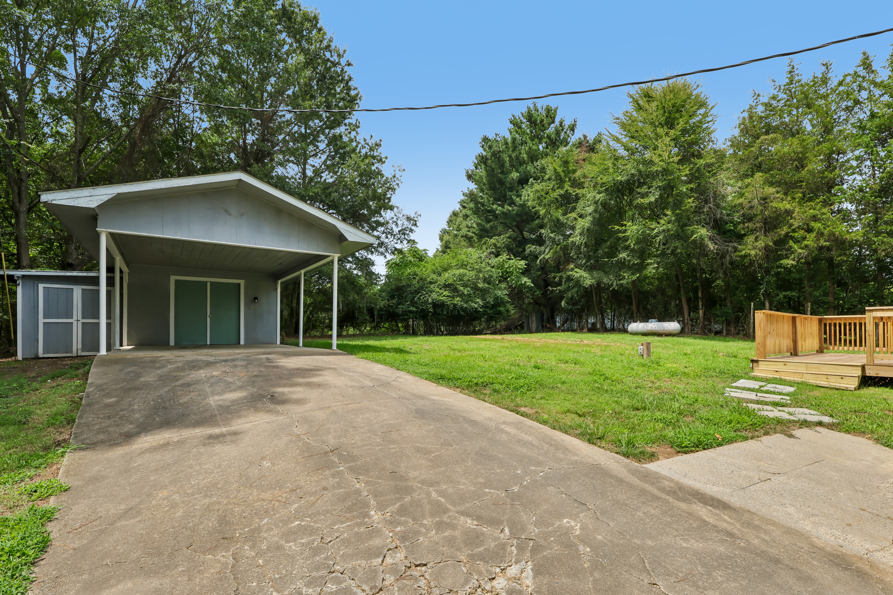 Photo 27 of 31 of 33269 Courtland Dr, Albemarle, NC