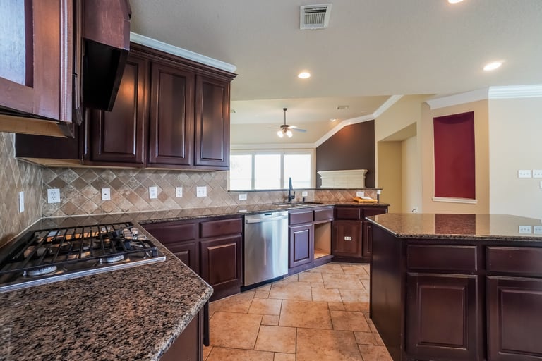 Photo 4 of 27 - 9642 Lavender Mist Ln, Katy, TX 77494