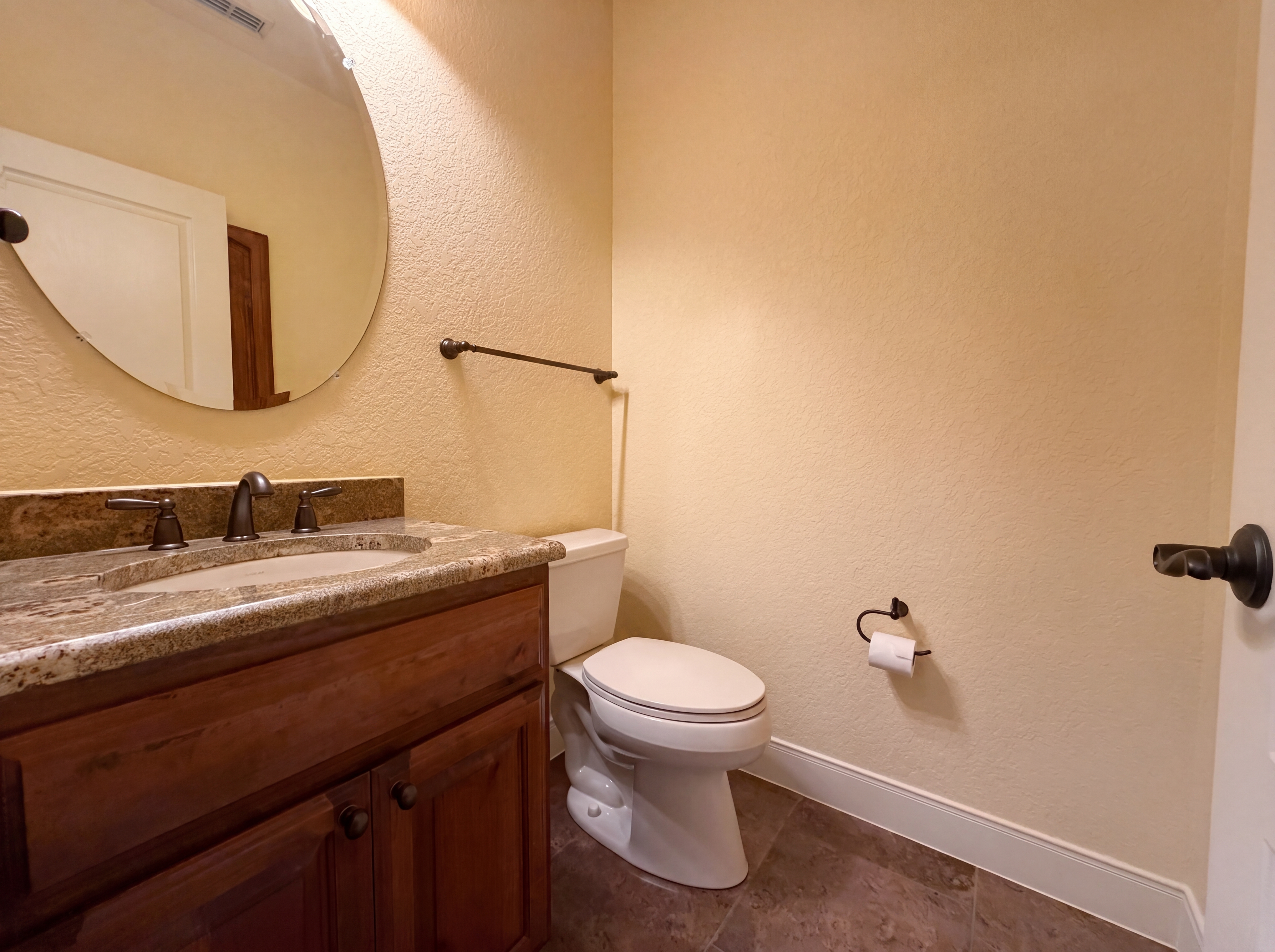 Photo 11 of 20 of 165 Vintage Ranch Cir, La Vernia, TX