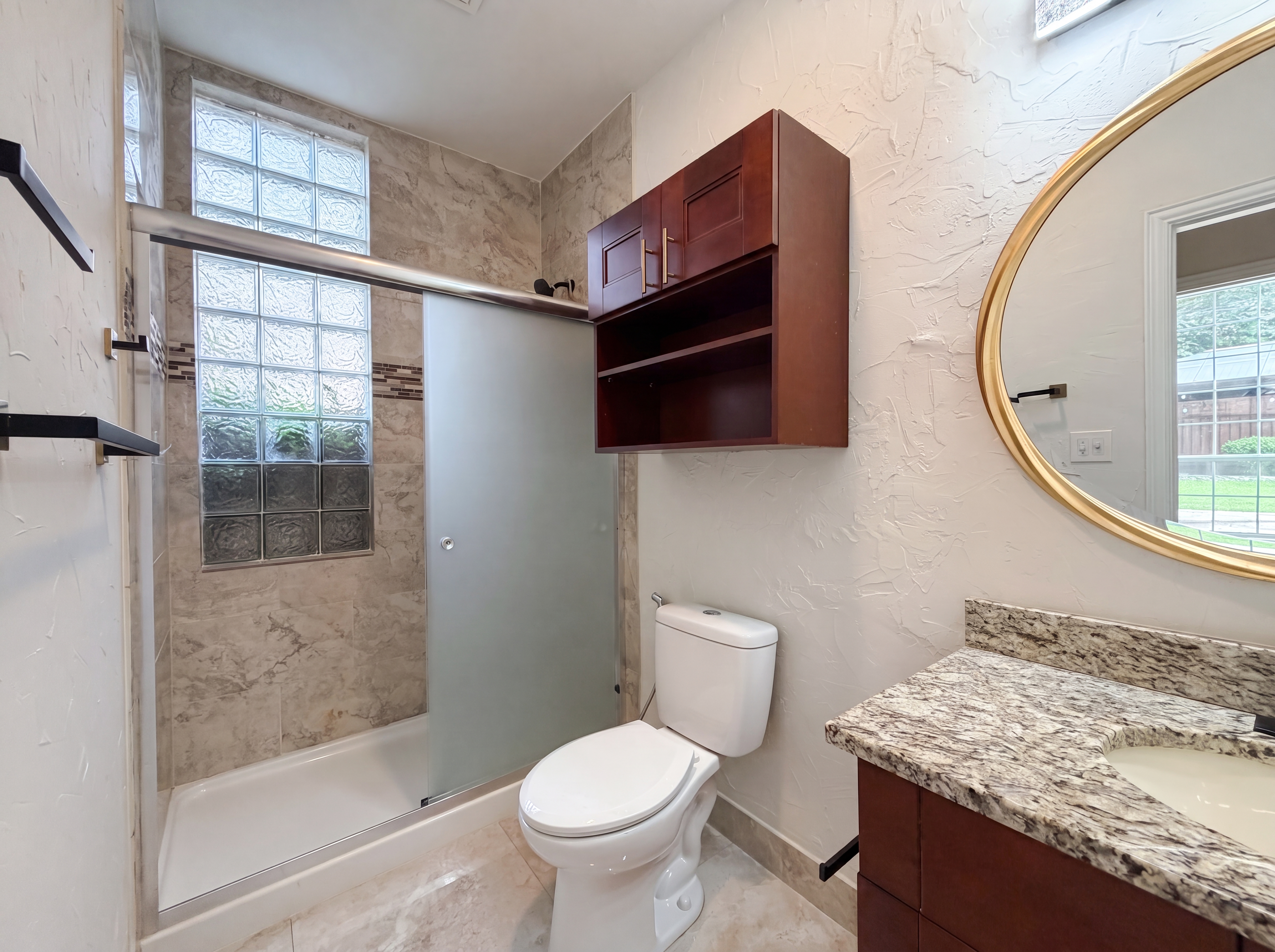 Photo 15 of 33 of 1429 Greenbriar Dr, Allen, TX