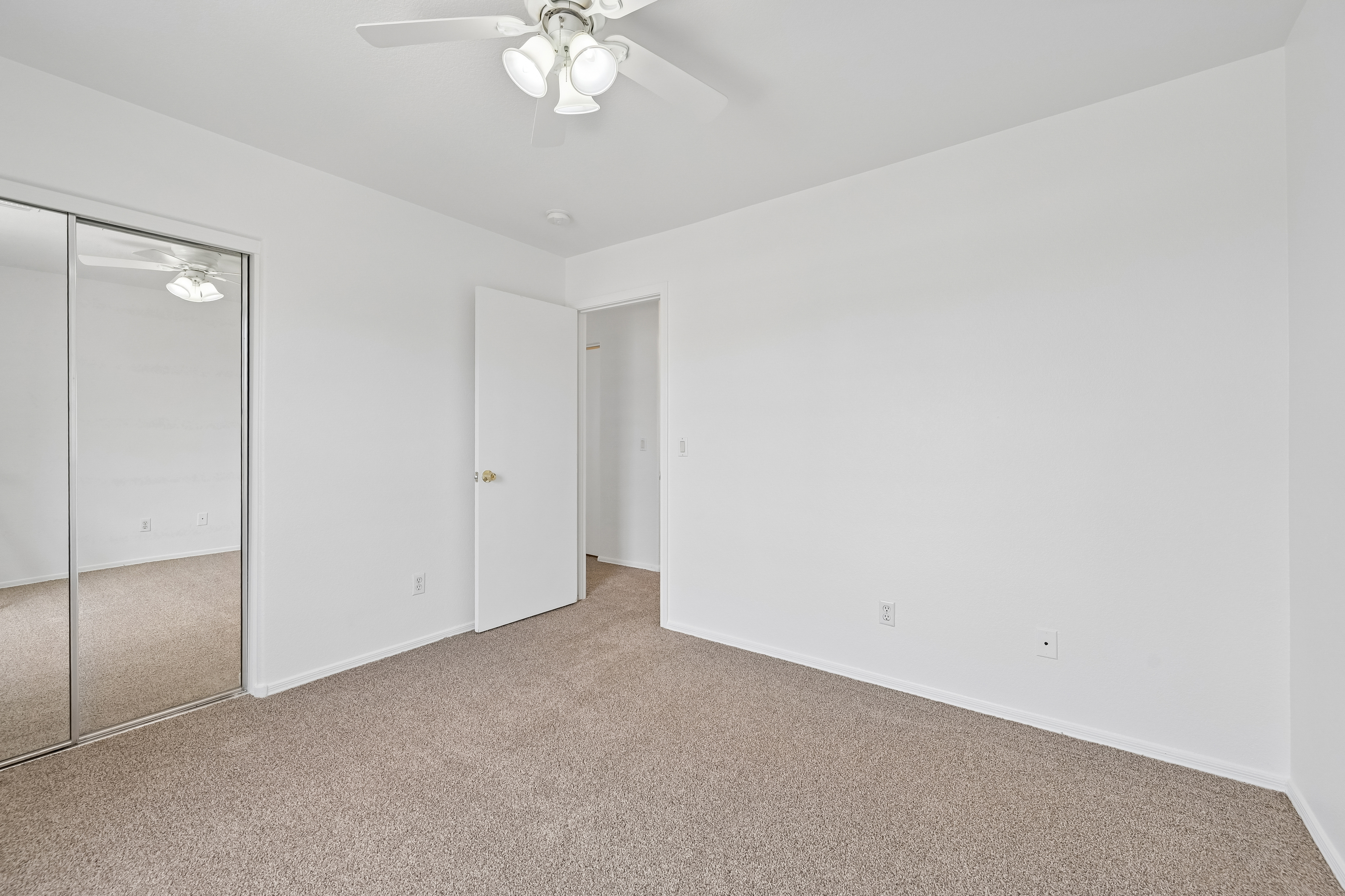 Photo 27 of 50 of 1515 E Bloch Rd, Phoenix, AZ
