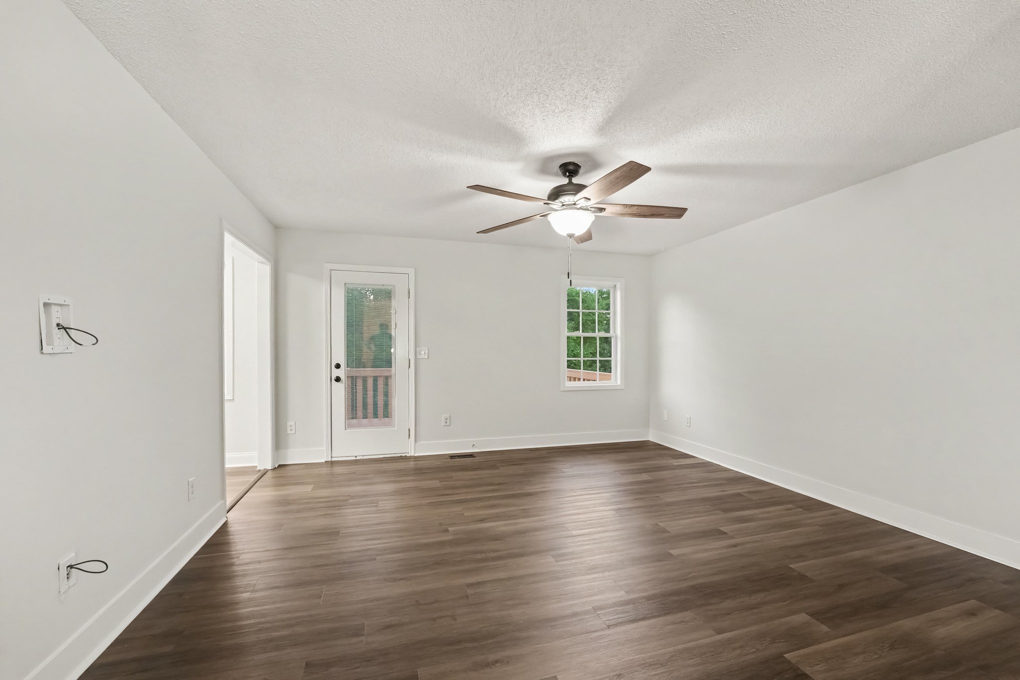Photo 3 of 17 of 4750 Dalena Dr, Claremont, NC