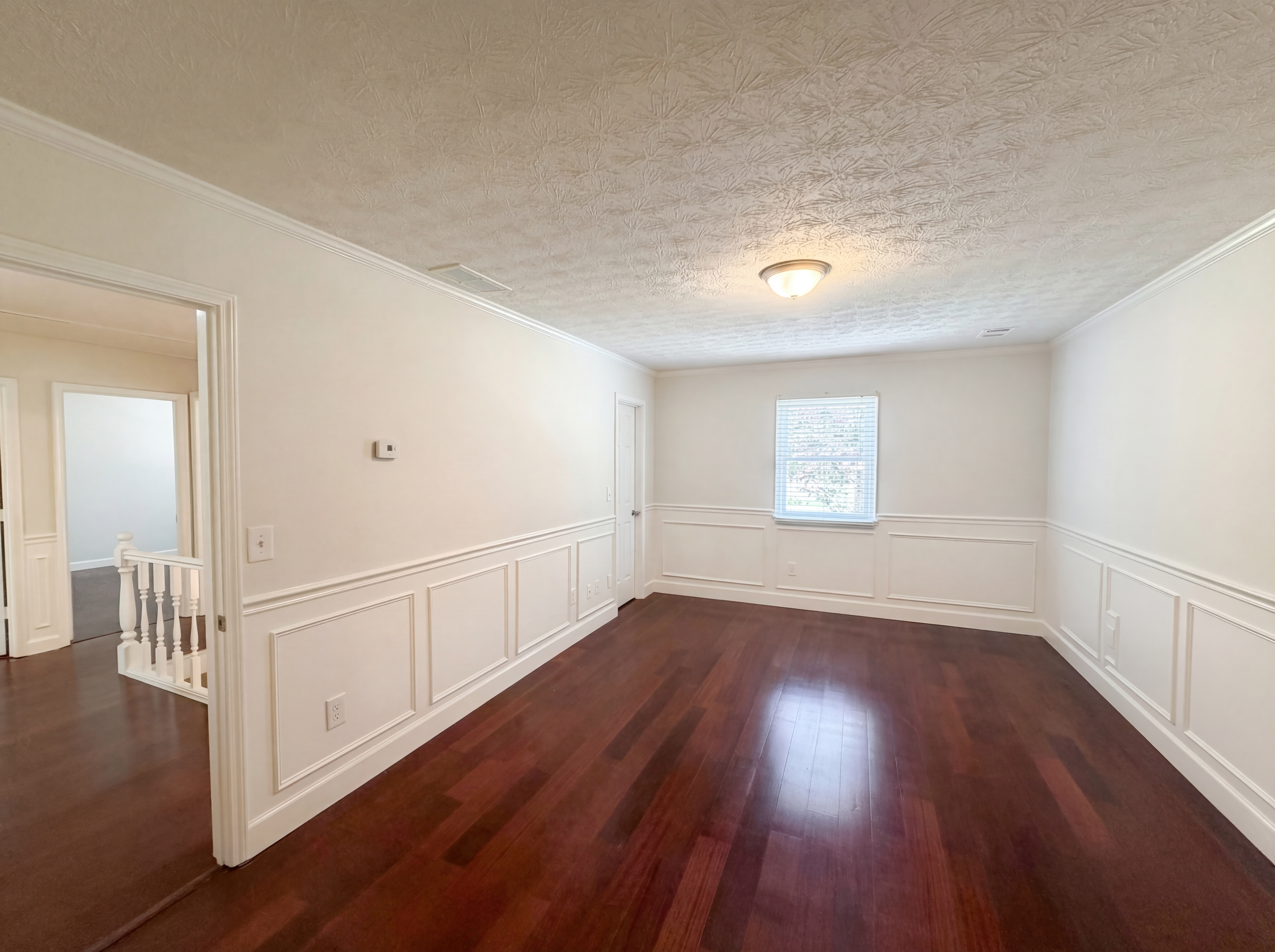 Photo 16 of 31 of 4479 Alpine Ct, Snellville, GA