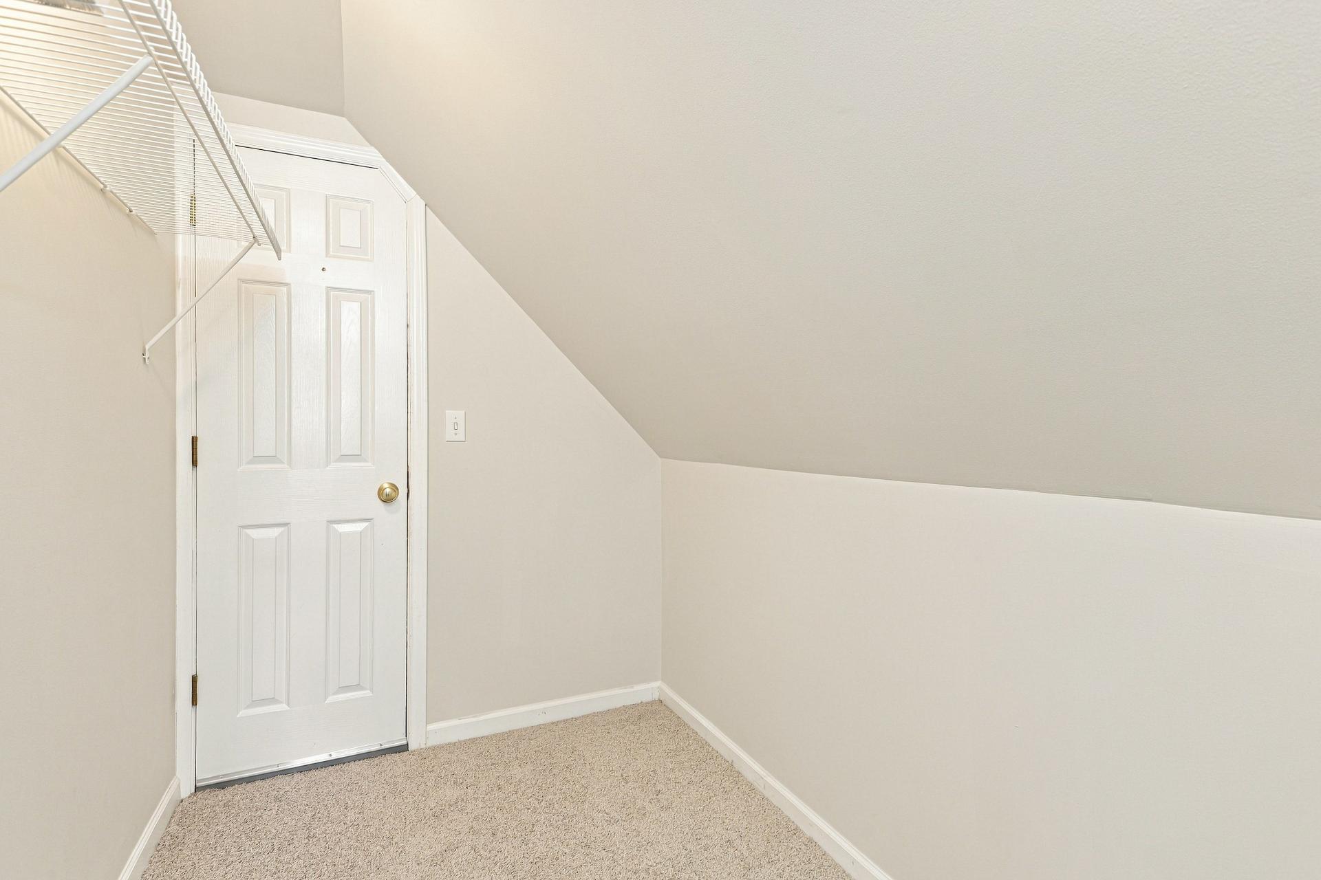 Photo 17 of 20 of 503 Plateau Dr, Greenville, NC