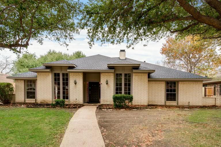 Photo 31 of 31 - 2533 Indian Hills Dr, Plano, TX 75075