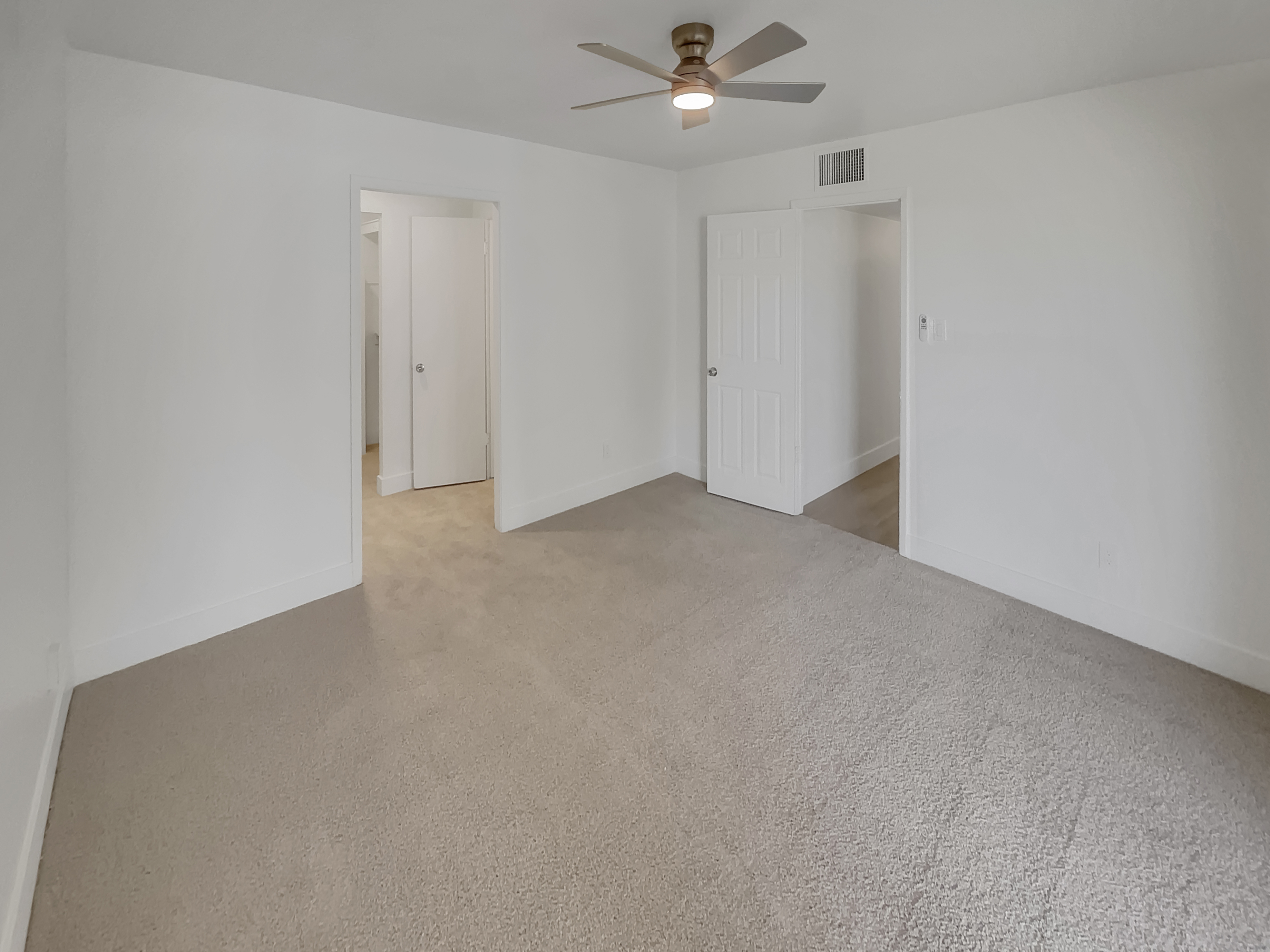 Photo 18 of 33 of 6633 W Colter St, Glendale, AZ