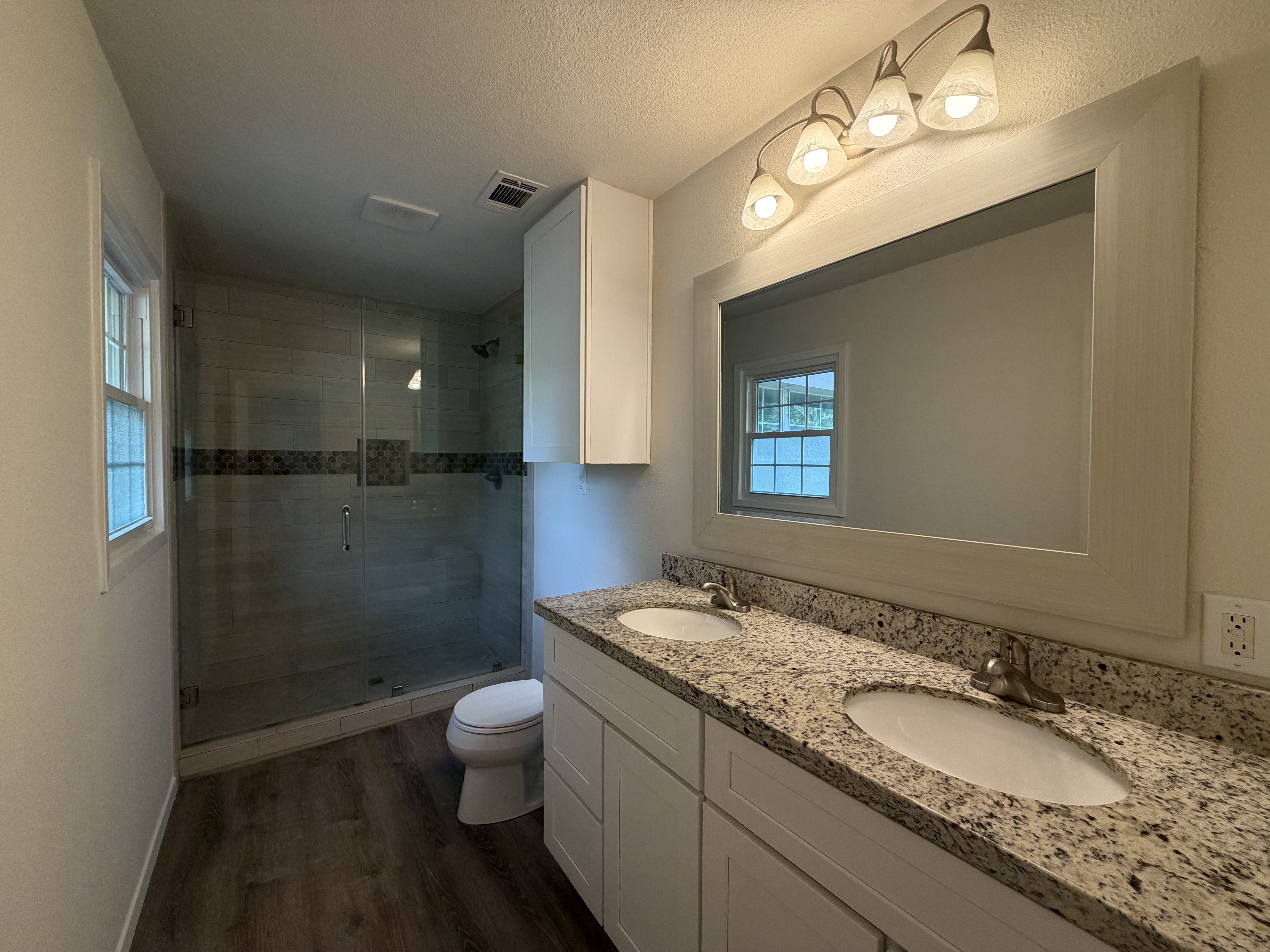 Photo 15 of 19 of 1119 Coe Rd, Pinehurst, TX