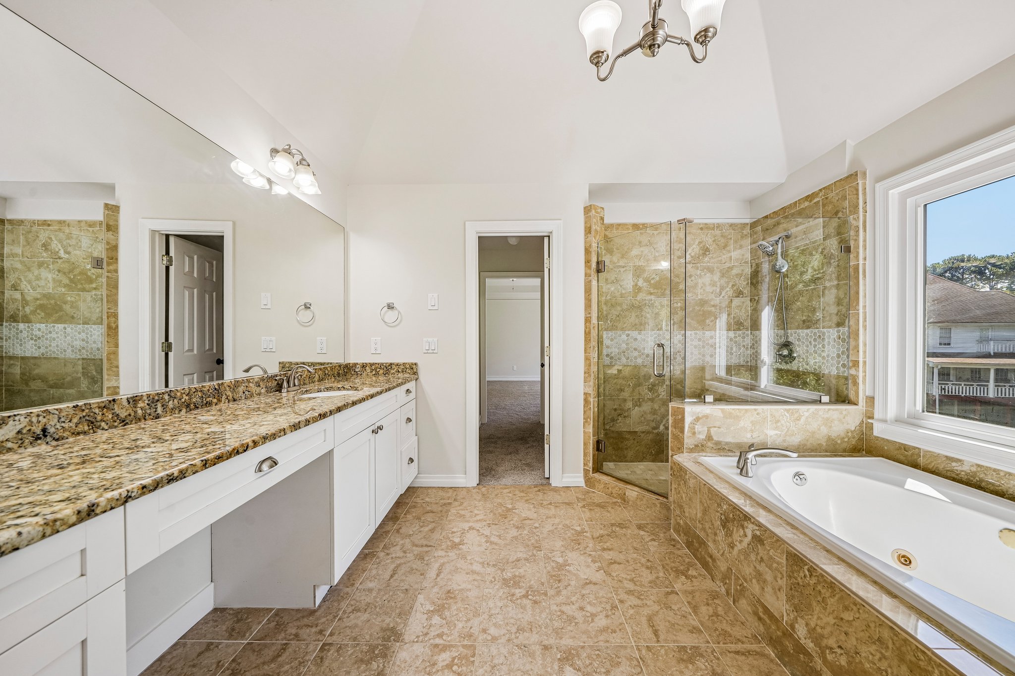Photo 18 of 37 of 5156 Broadgreen Dr, Peachtree Corners, GA