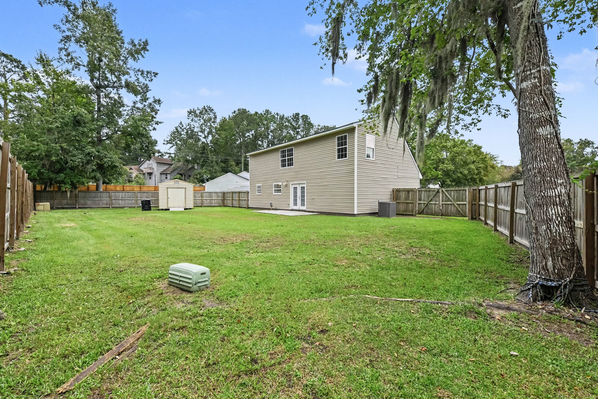 Photo 5 of 18 of 142 Blue Ridge Trl, North Charleston, SC