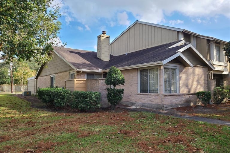 6122 W Airport Blvd, Houston, TX 77035 Opendoor