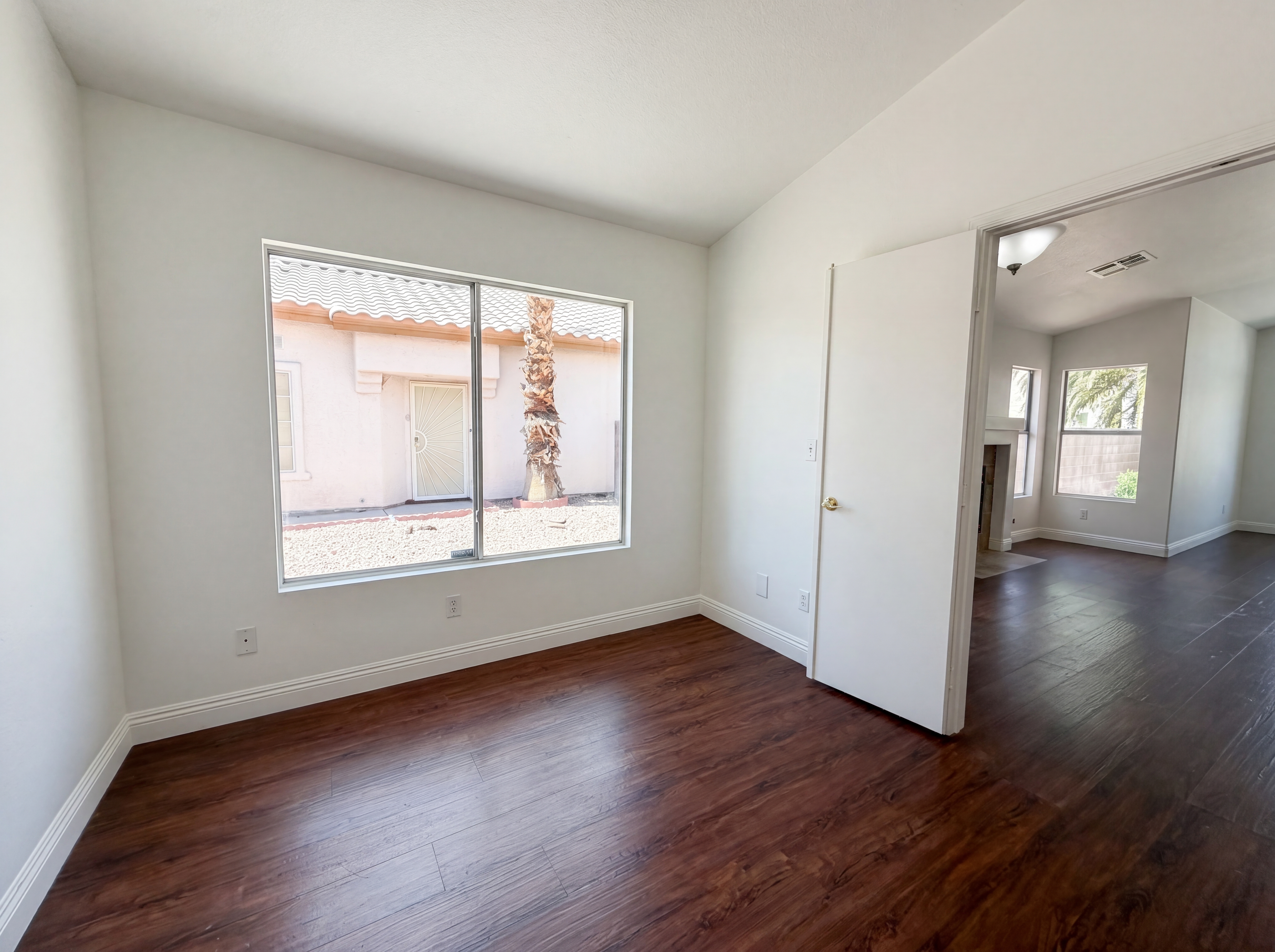 Photo 17 of 23 of 2080 Sierra Stone Ln, Las Vegas, NV