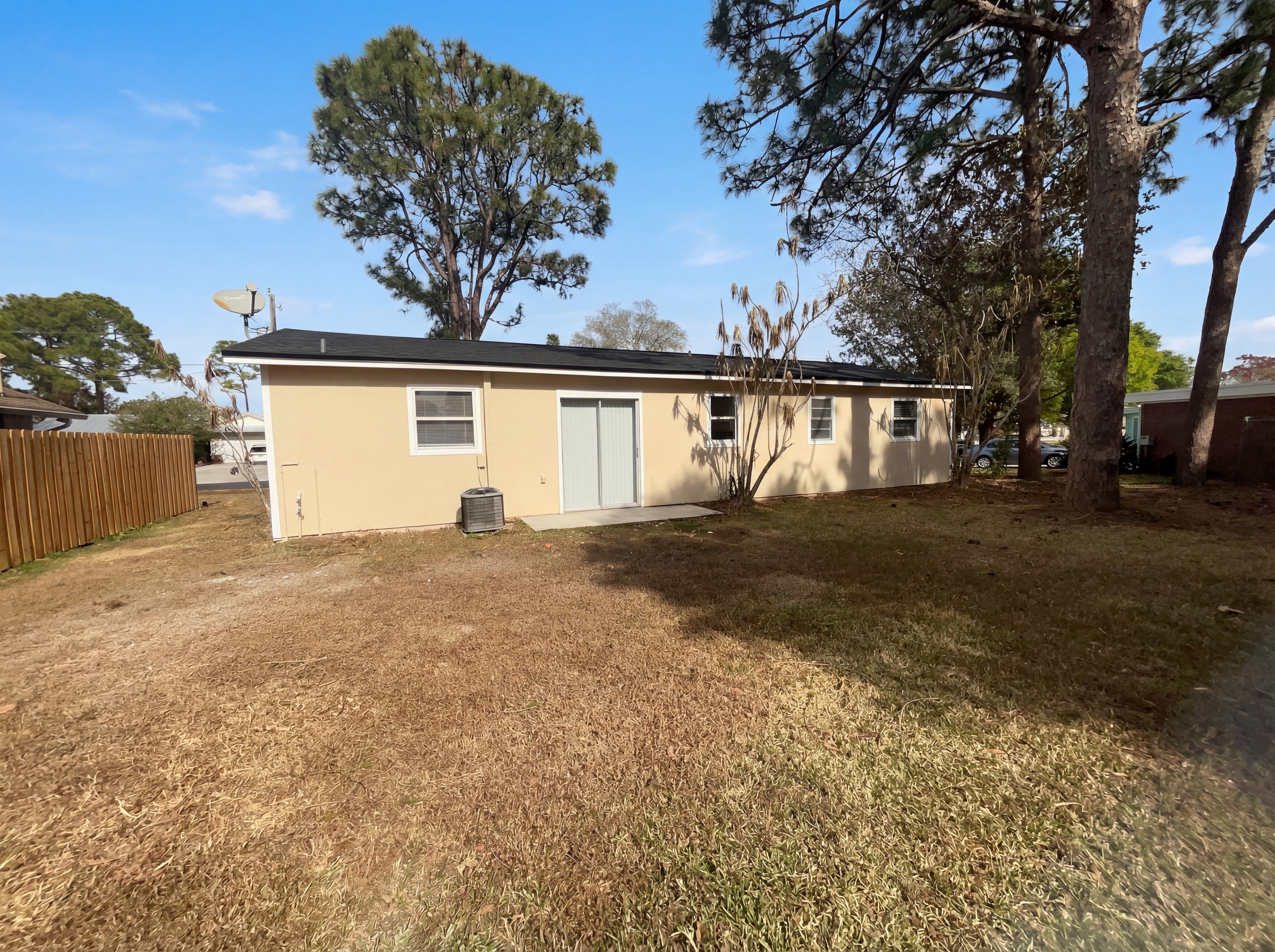Photo 5 of 22 of 1118 SE Proctor Ln, Port Saint Lucie, FL