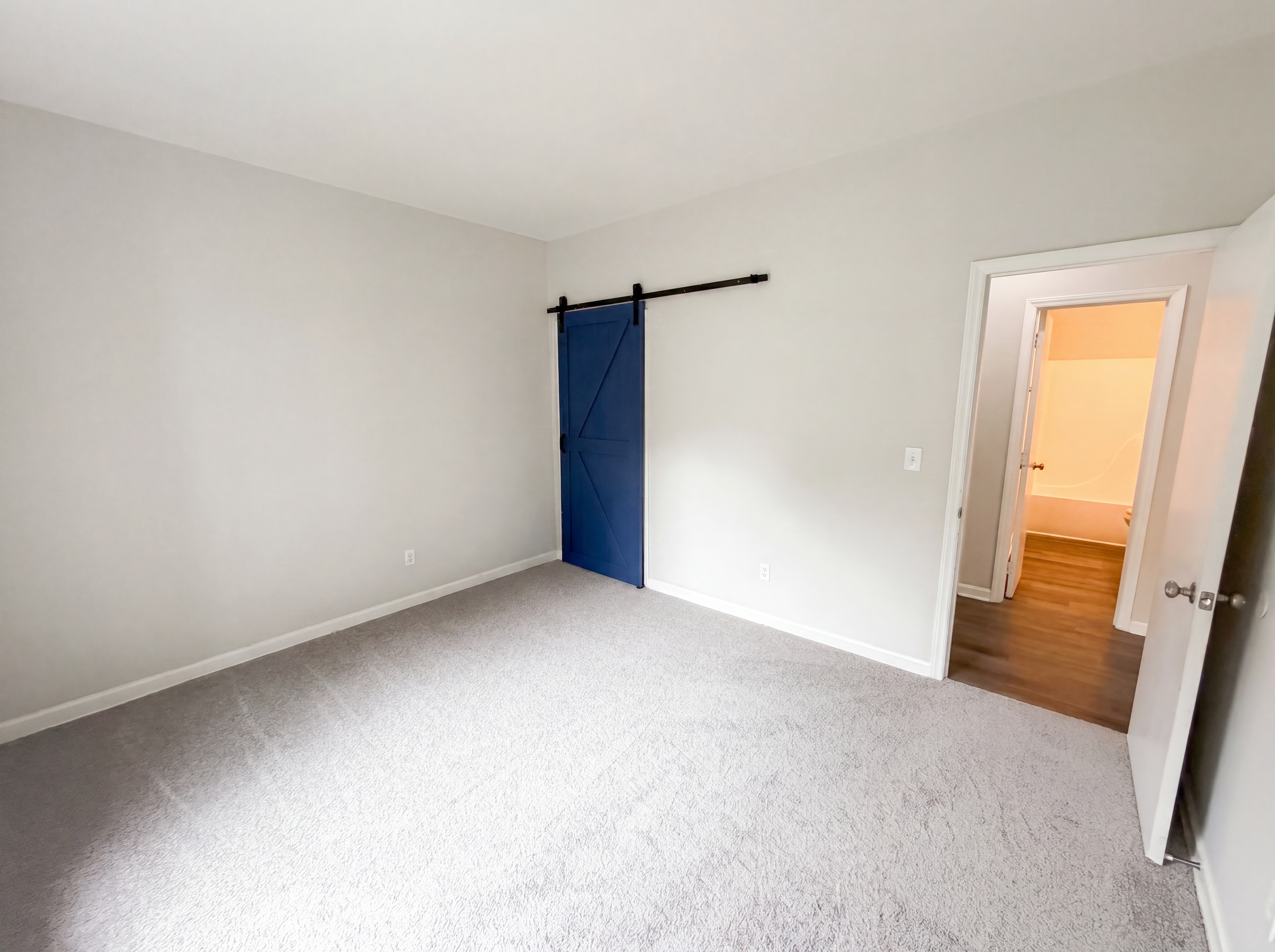 Photo 16 of 22 of 4808 Pennant Pl, Charlotte, NC