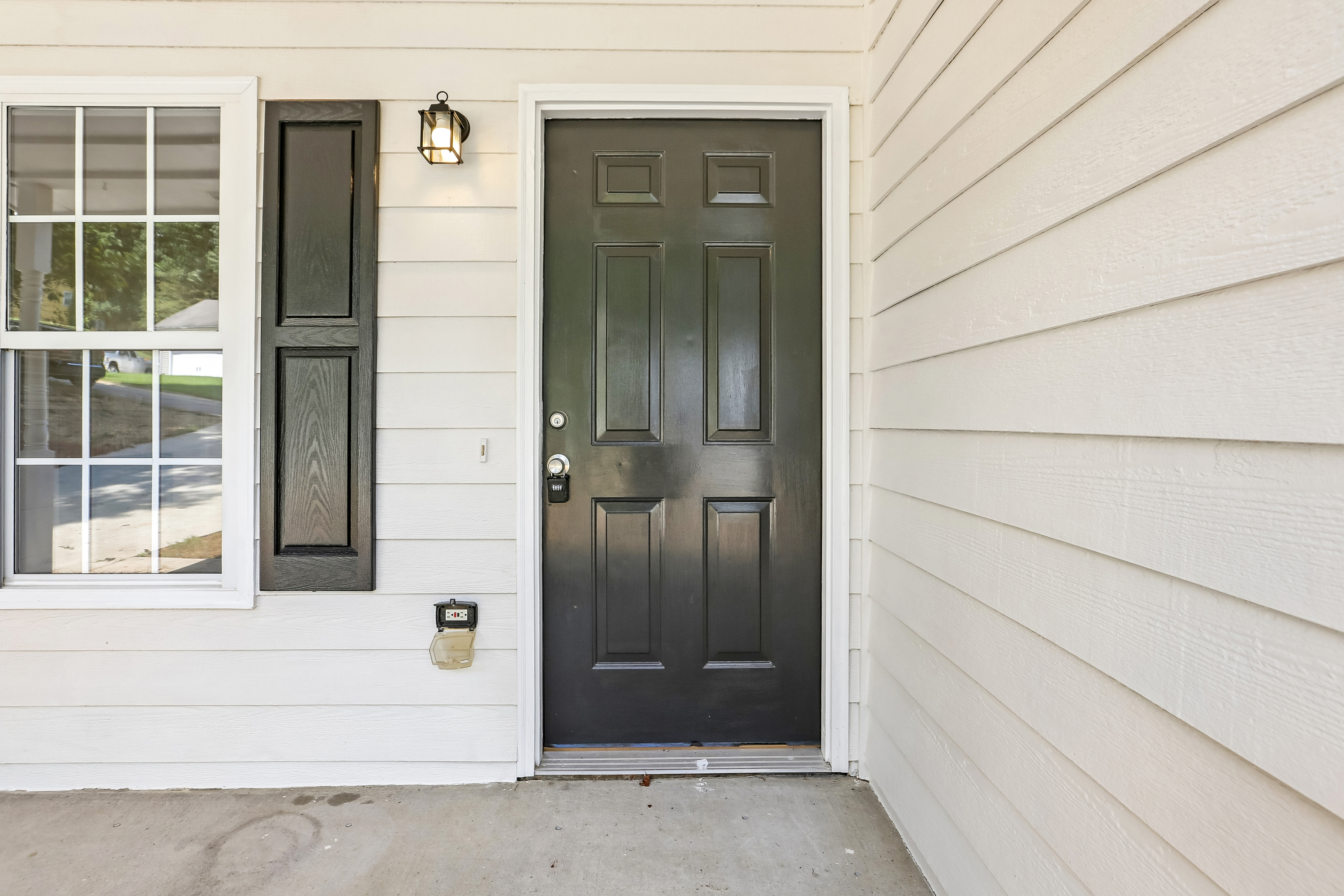 Photo 46 of 47 of 5511 Pond Mill Ct, Flowery Branch, GA